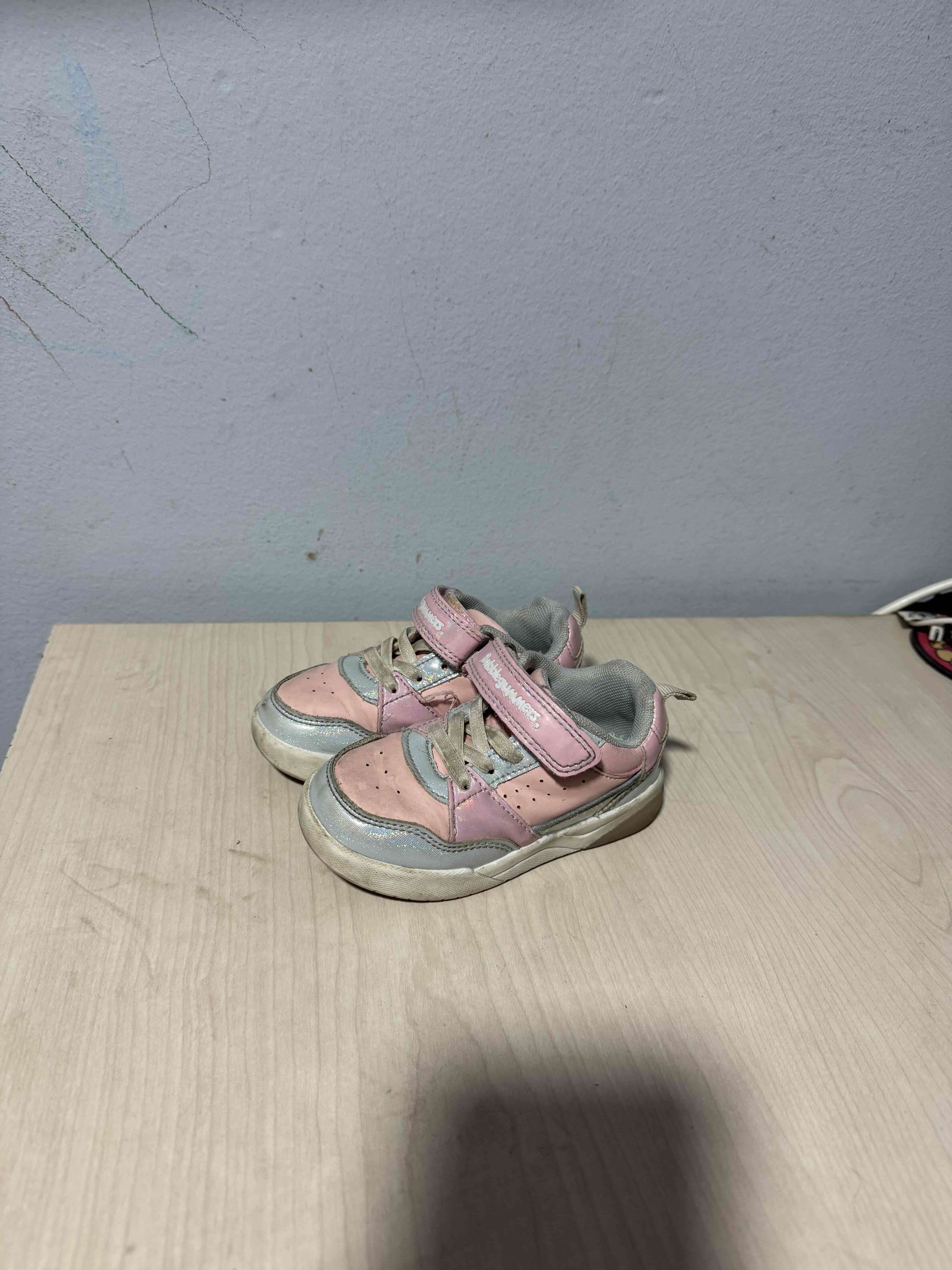 Zapatillas infantiles rosadas - 1