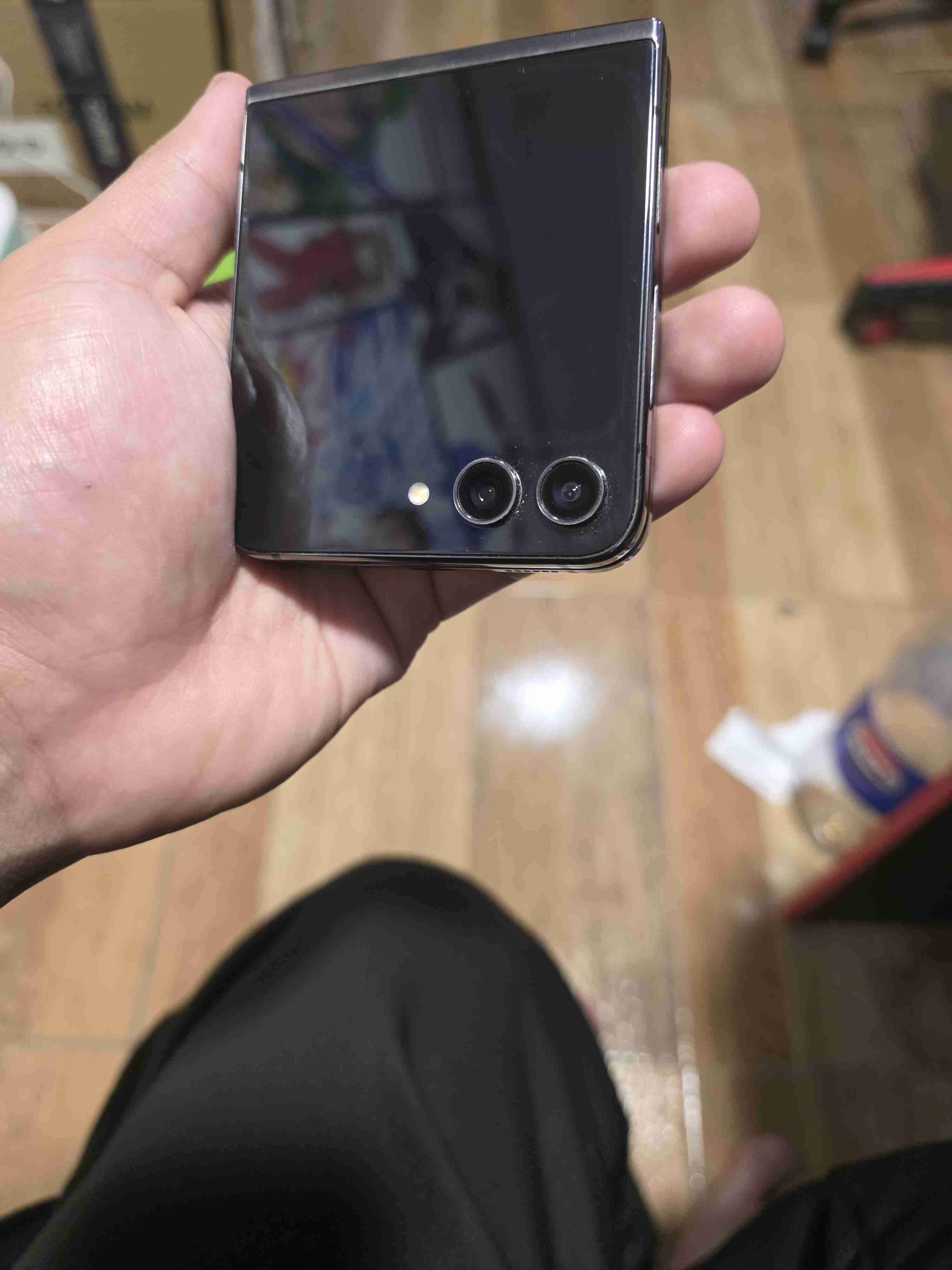 Galaxy Z flip 5 512G - miniatura 1