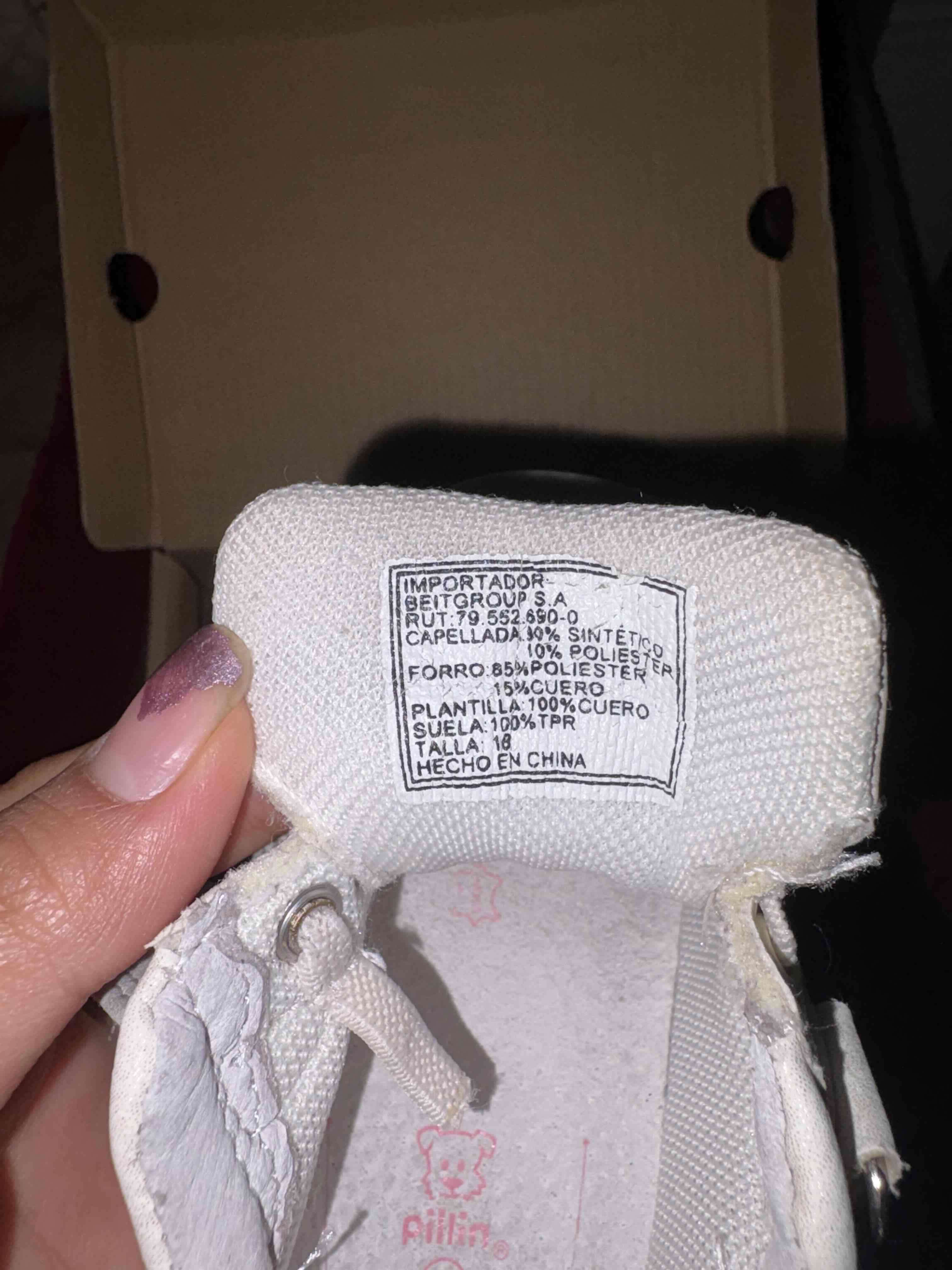 Zapatillas blancas para bebé - miniatura 3