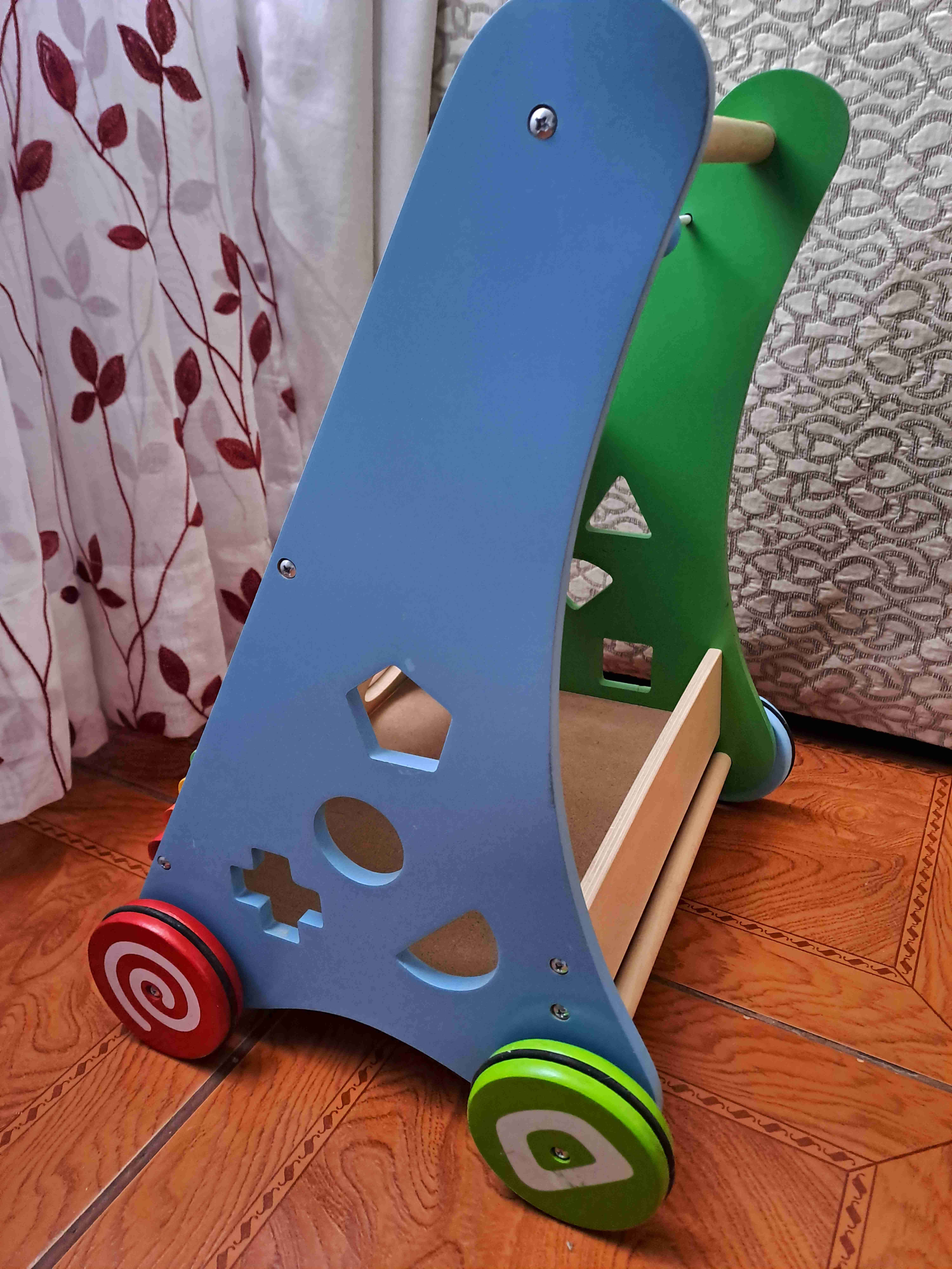 Andador de madera para bebé - miniatura 2