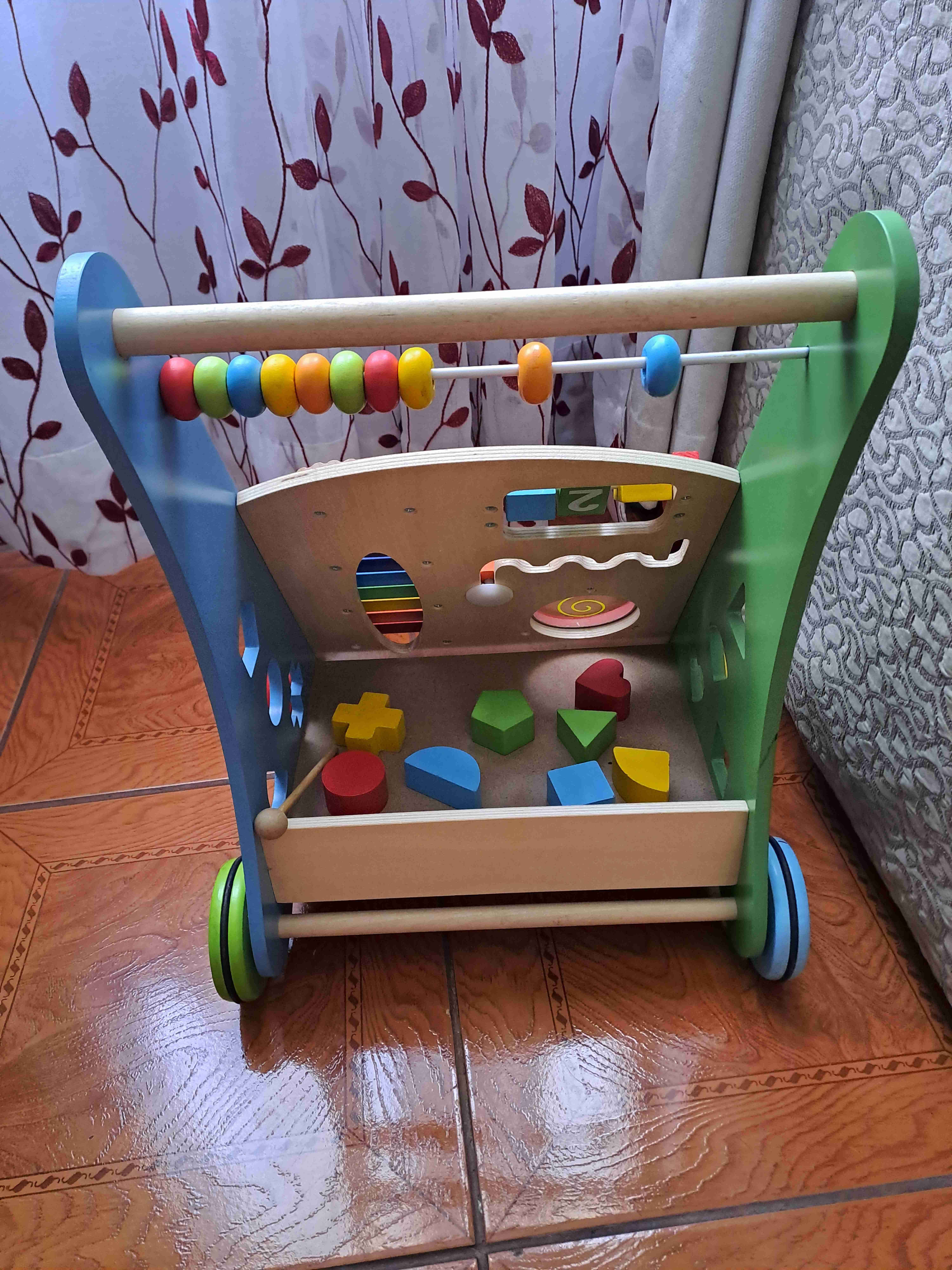 Andador de madera para bebé - miniatura 3