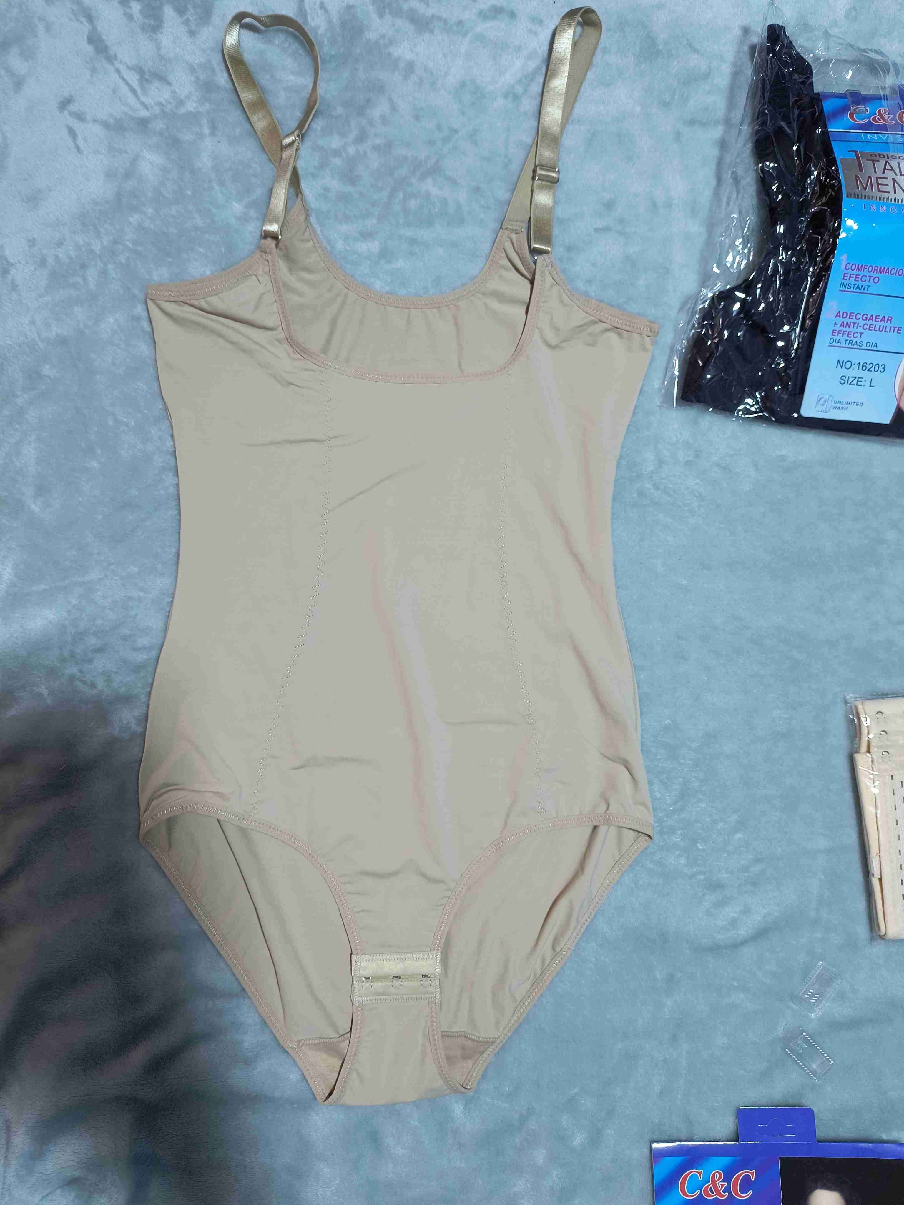 Enterito moldeador beige - miniatura 1