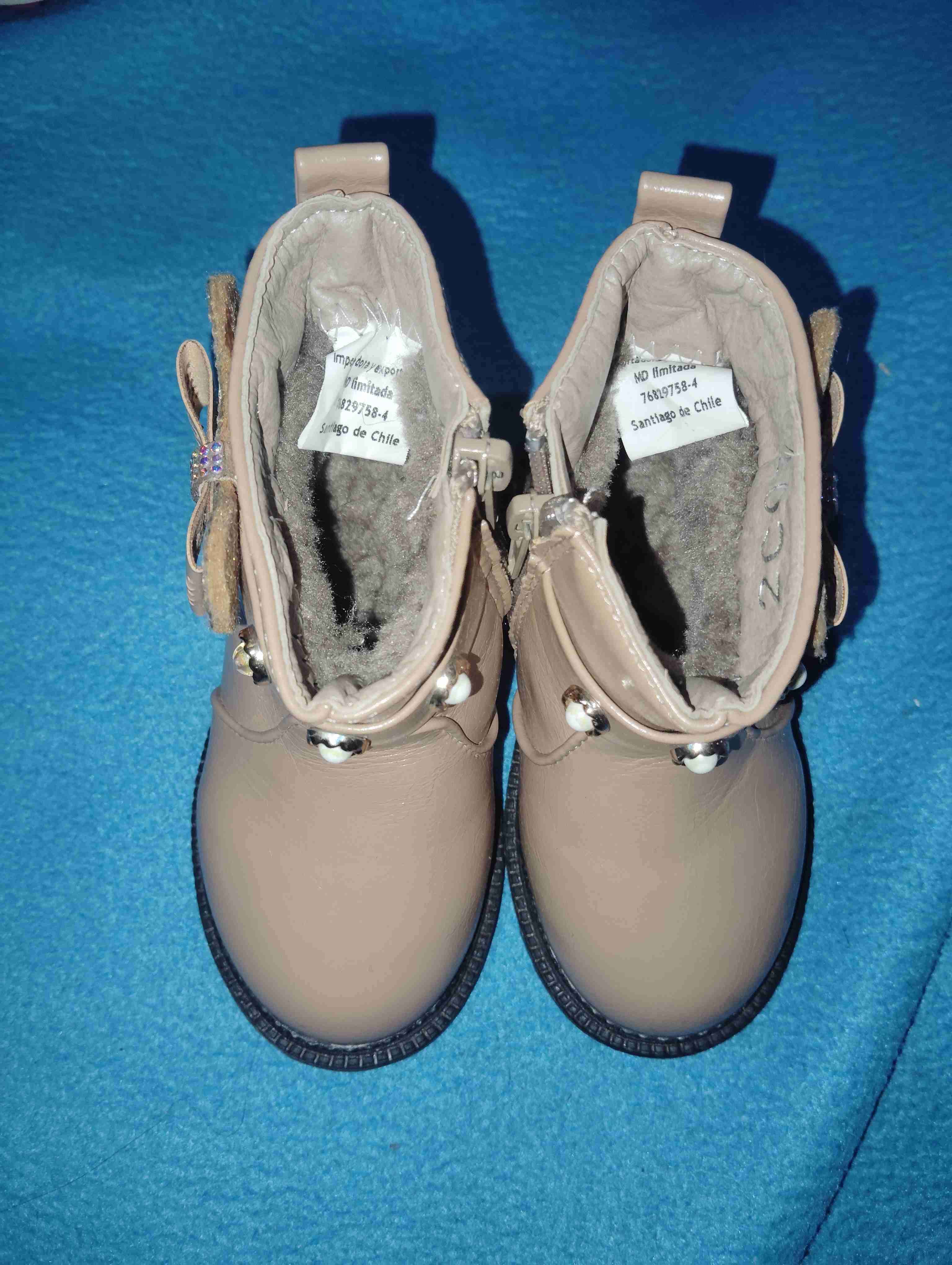 Botines color beige para niñas - miniatura 1