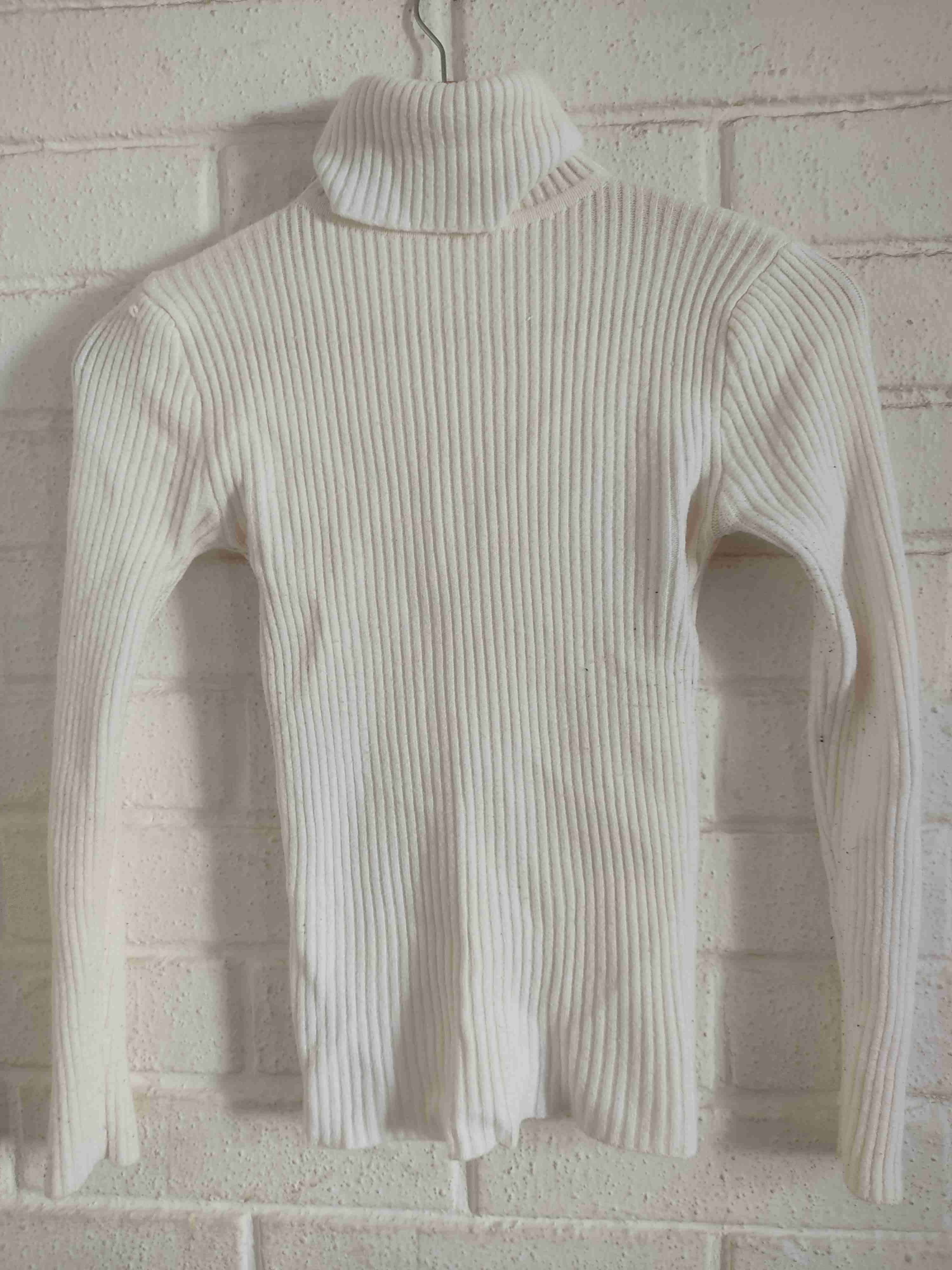 Suéter de cuello alto beige - miniatura 1