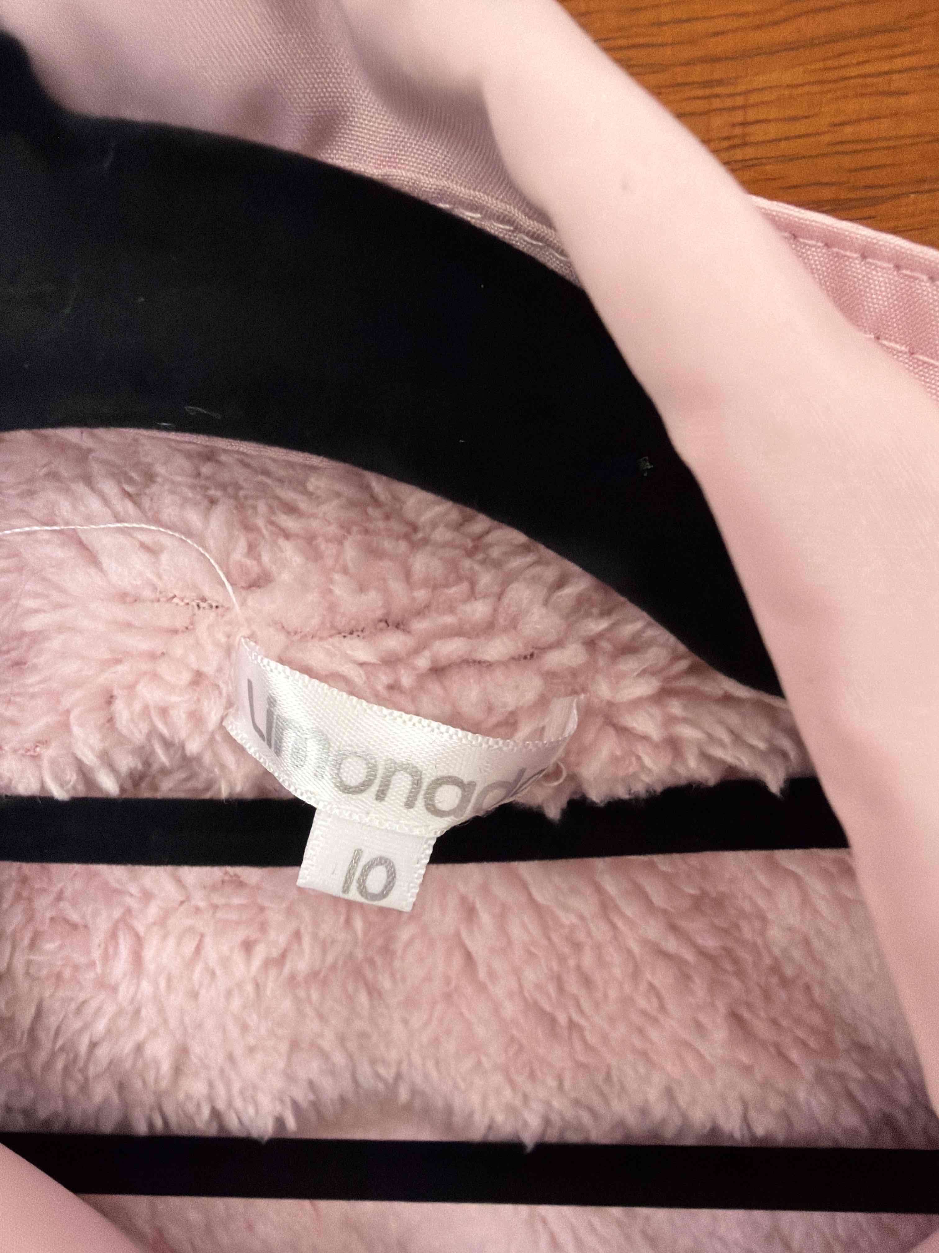 Abrigo rosa de niña. Talla 10 - 2