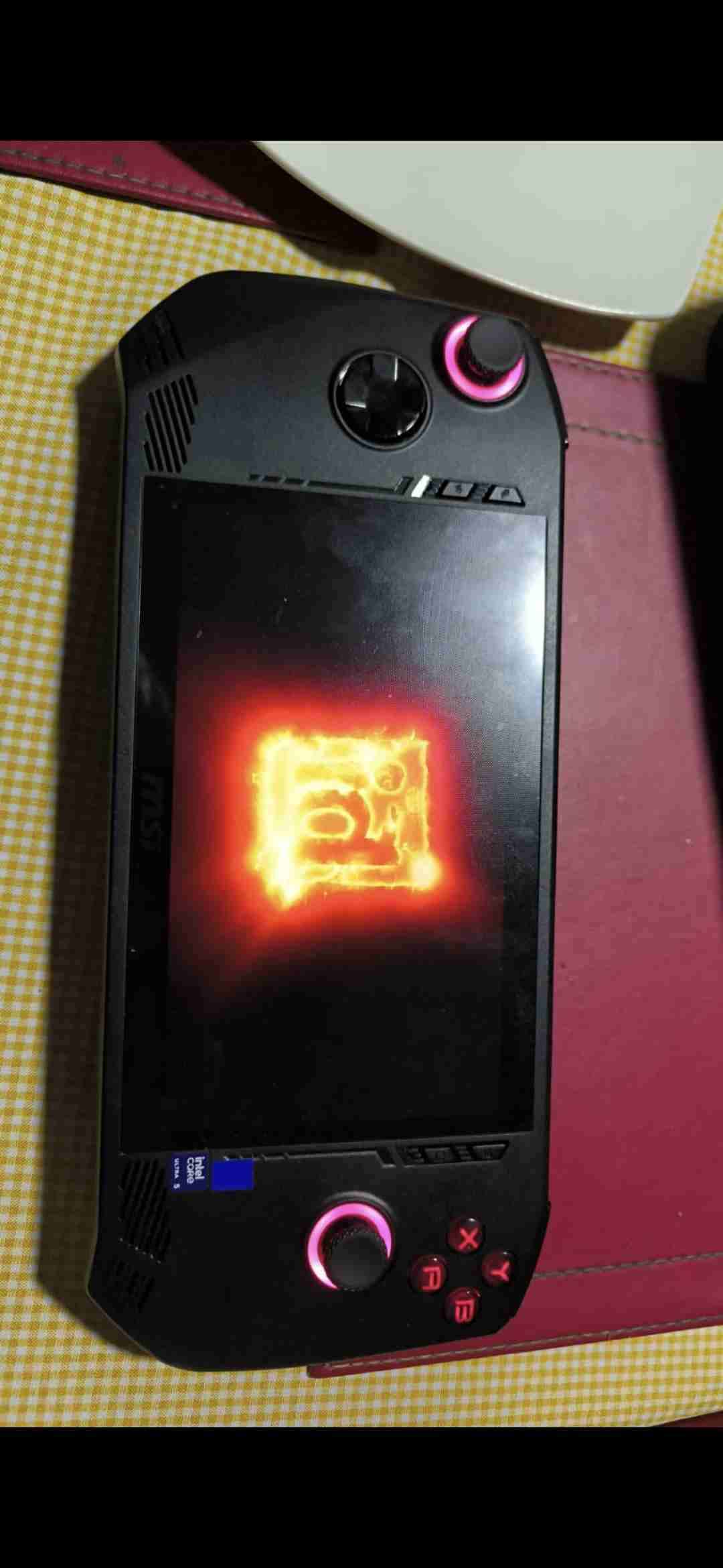 Consola portátil msi claw a1m - miniatura 4