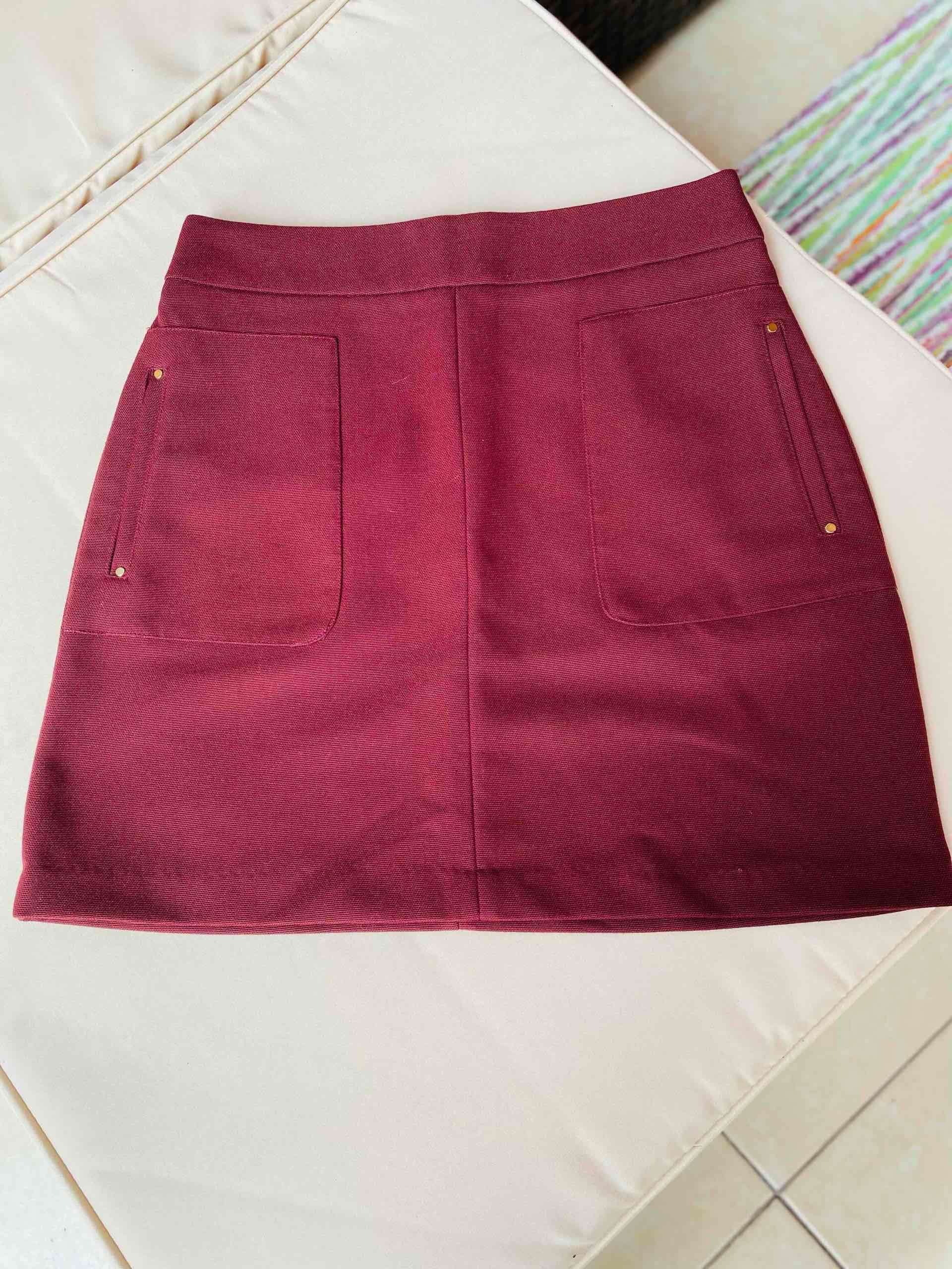 Falda burdeos con bolsillos - miniatura 1