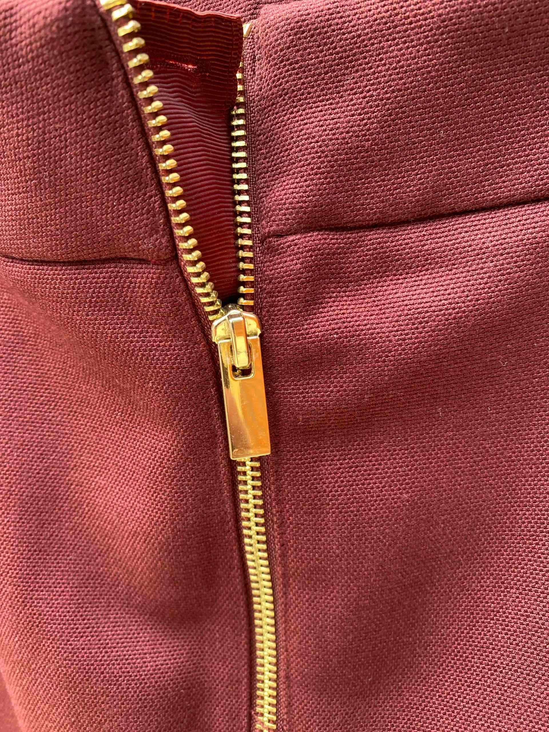 Falda burdeos con bolsillos - miniatura 5