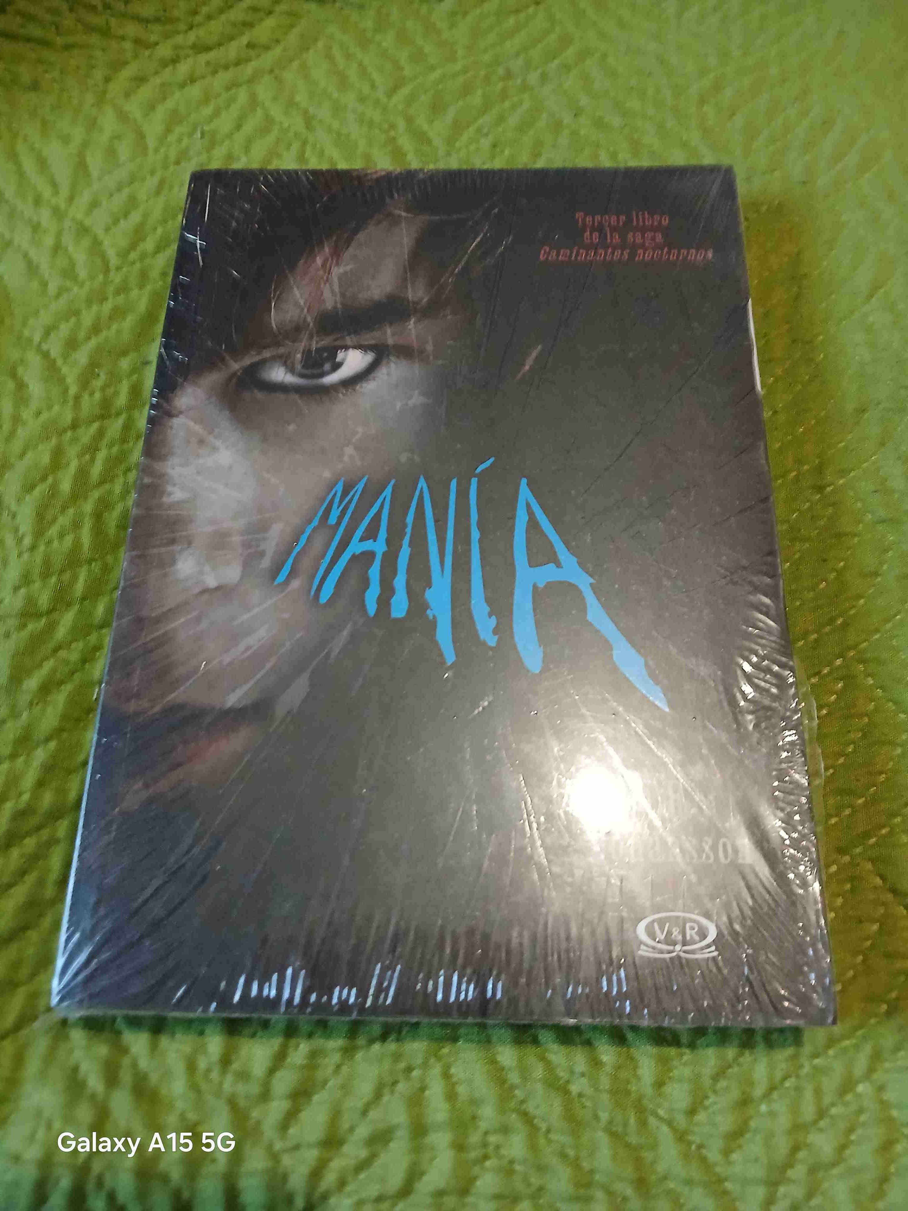 Libro 'Paranoia' de la saga Caminantes nocturnos - miniatura 2