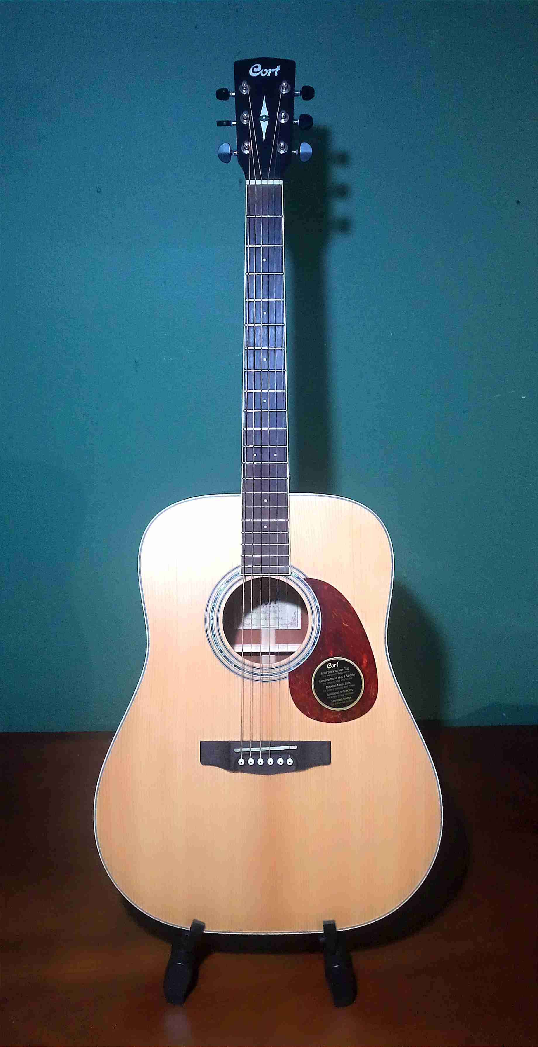 Guitarra acústica Cort natural - miniatura 1