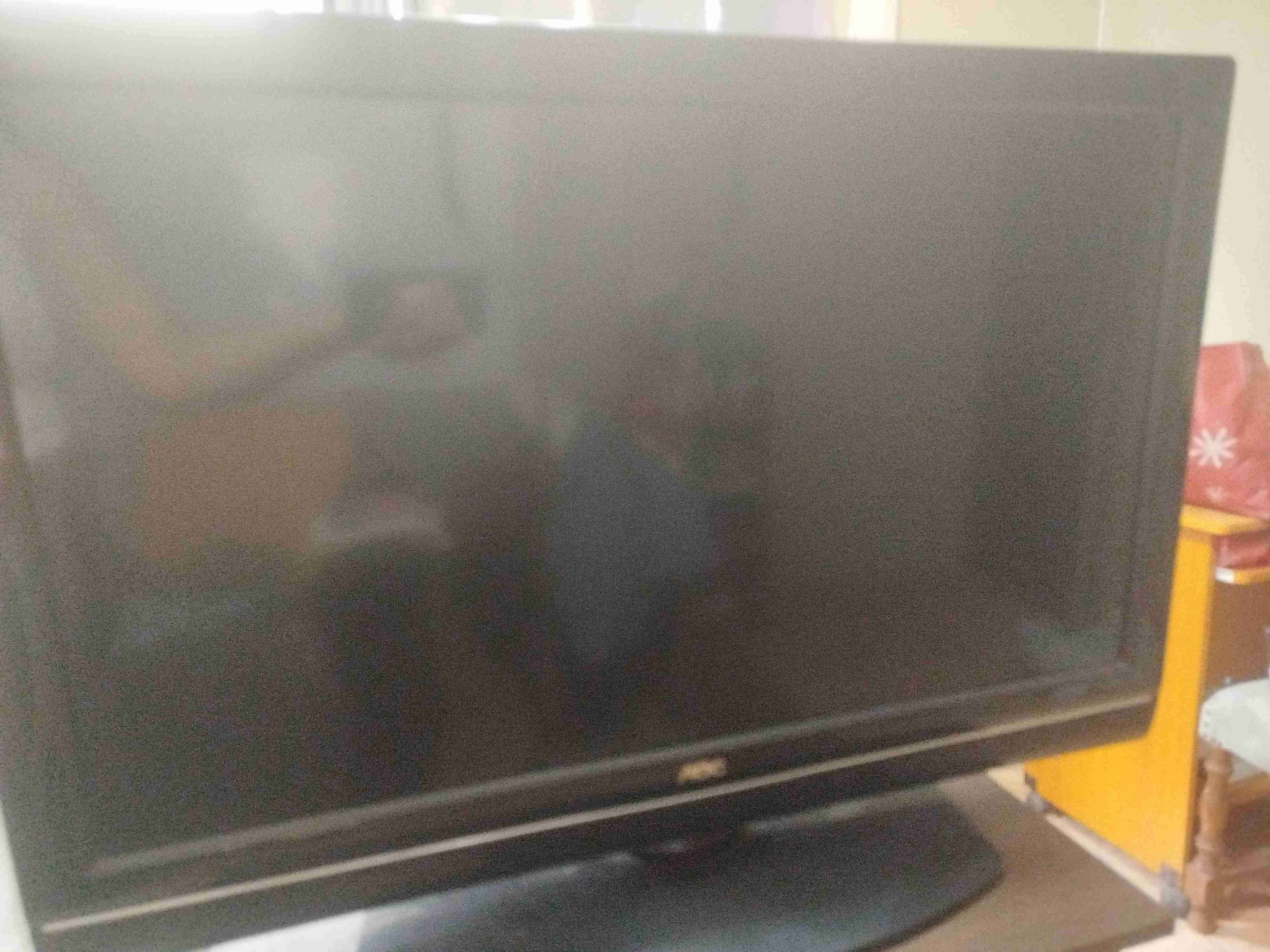 Televisor LED pantalla plana - miniatura 1