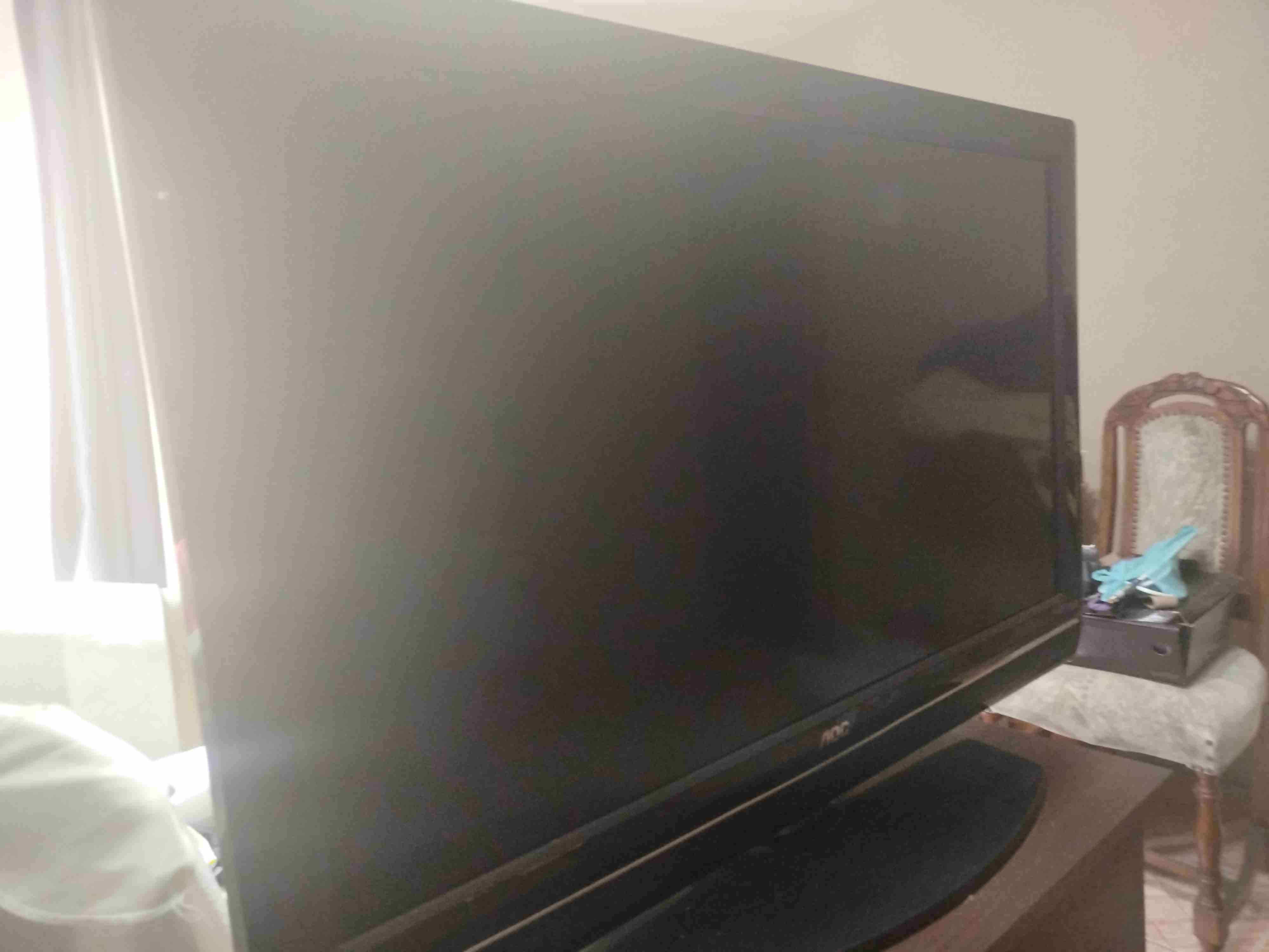 Televisor LED pantalla plana - miniatura 2