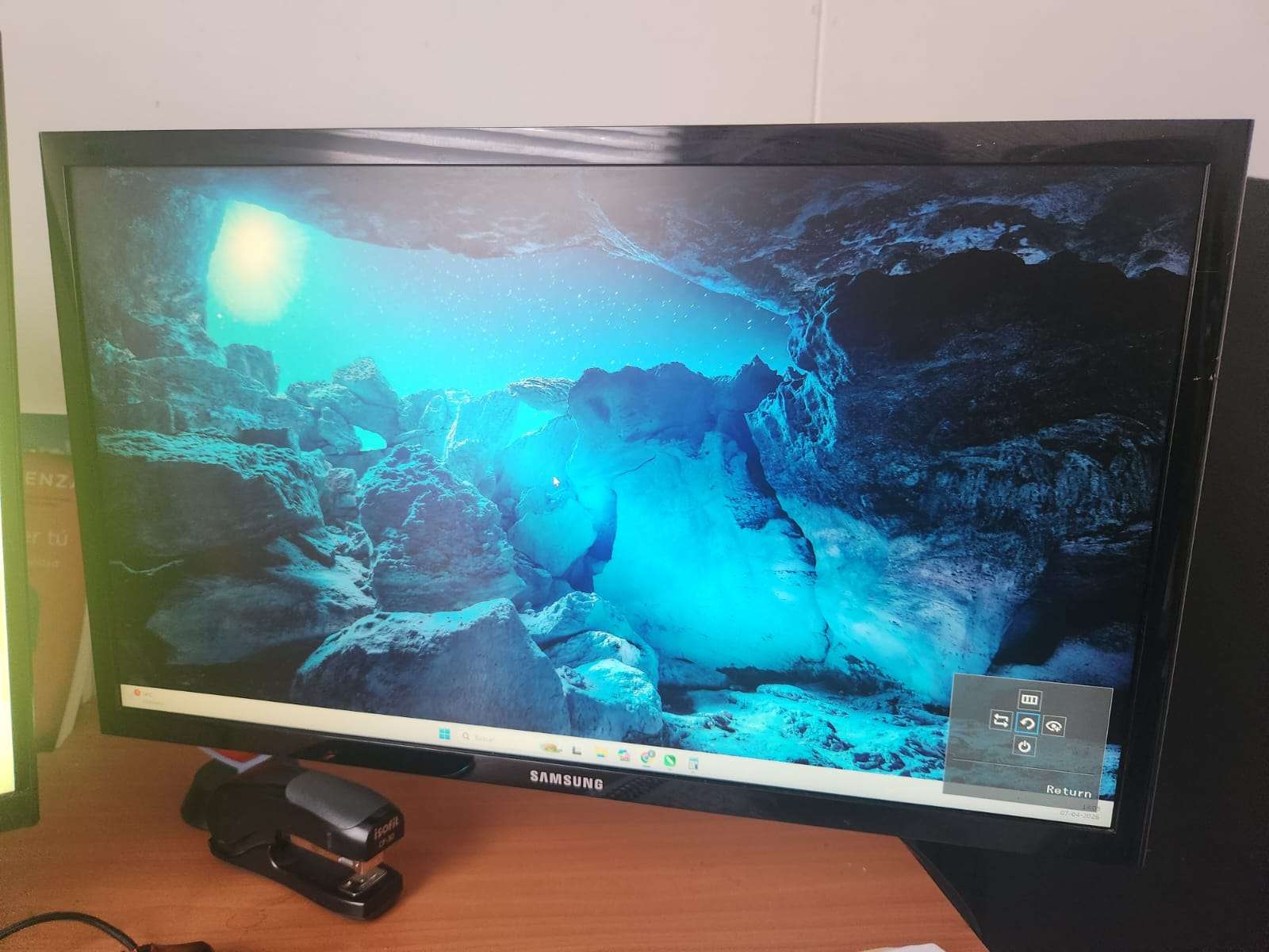 Monitor Gamer Samsung LED 22 pulgadas - miniatura 1