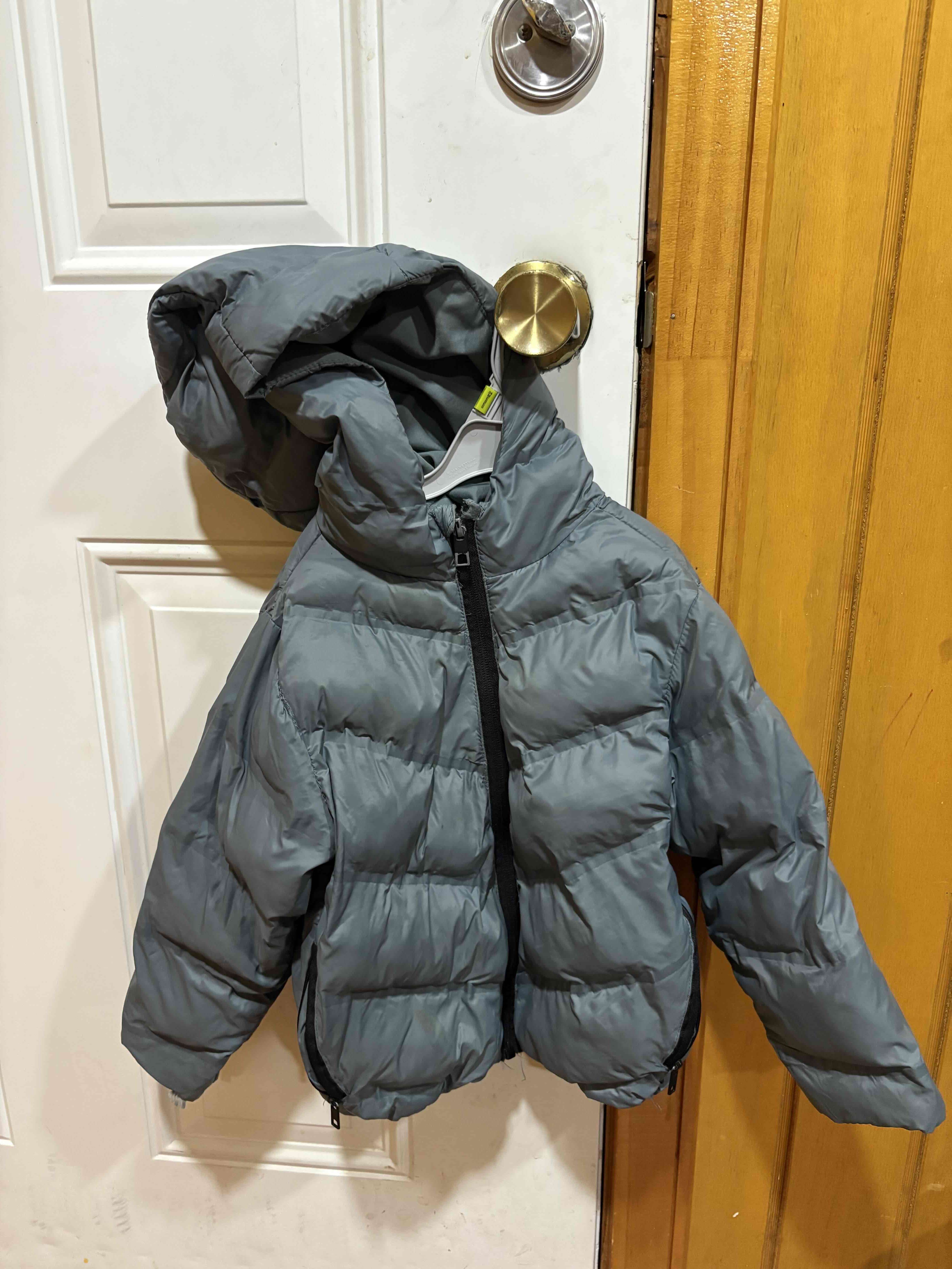 Chaqueta con capucha azul - miniatura 2