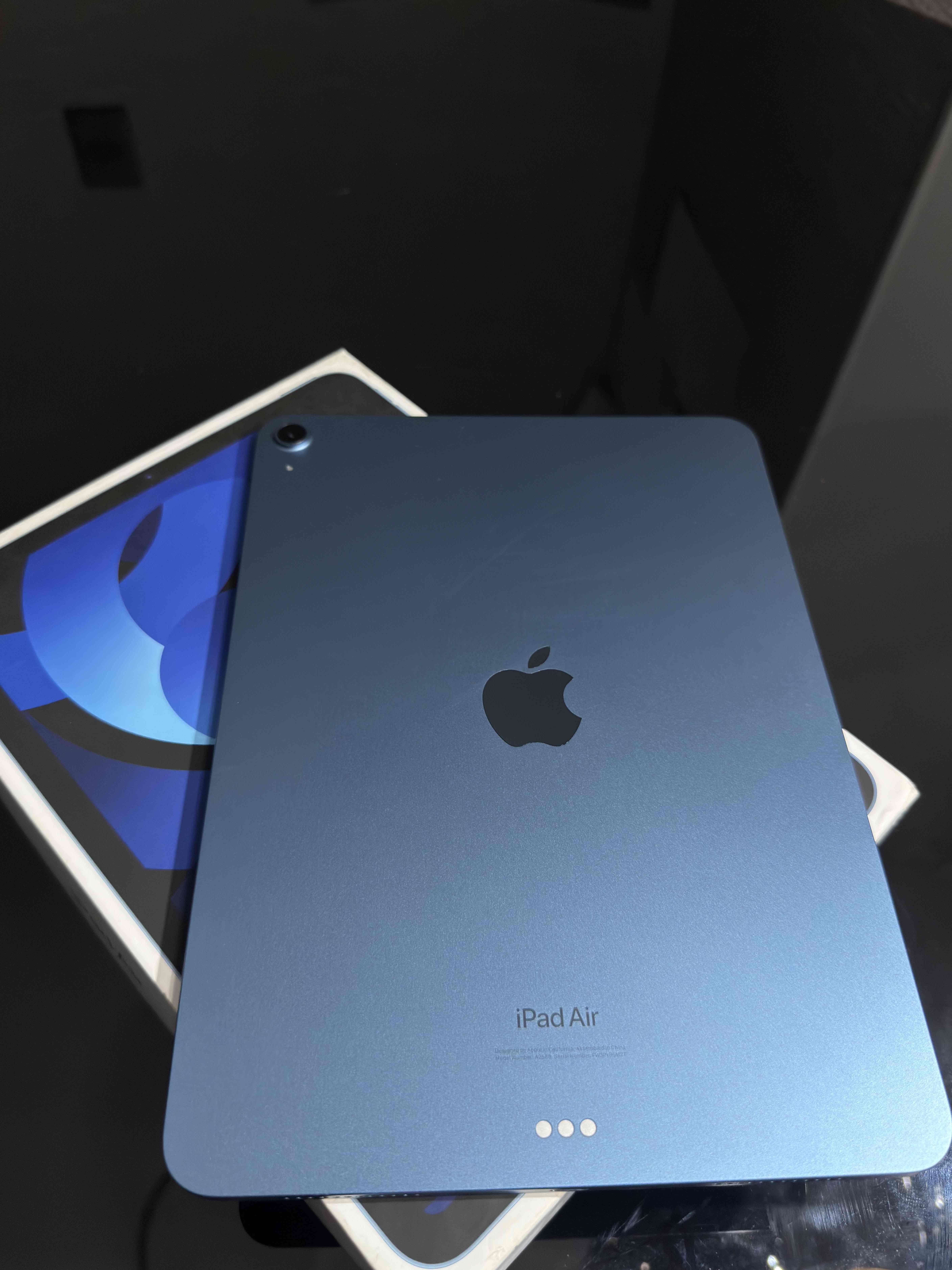 iPad Air 5ª generación 256 GB (chip M1) Azul - 1