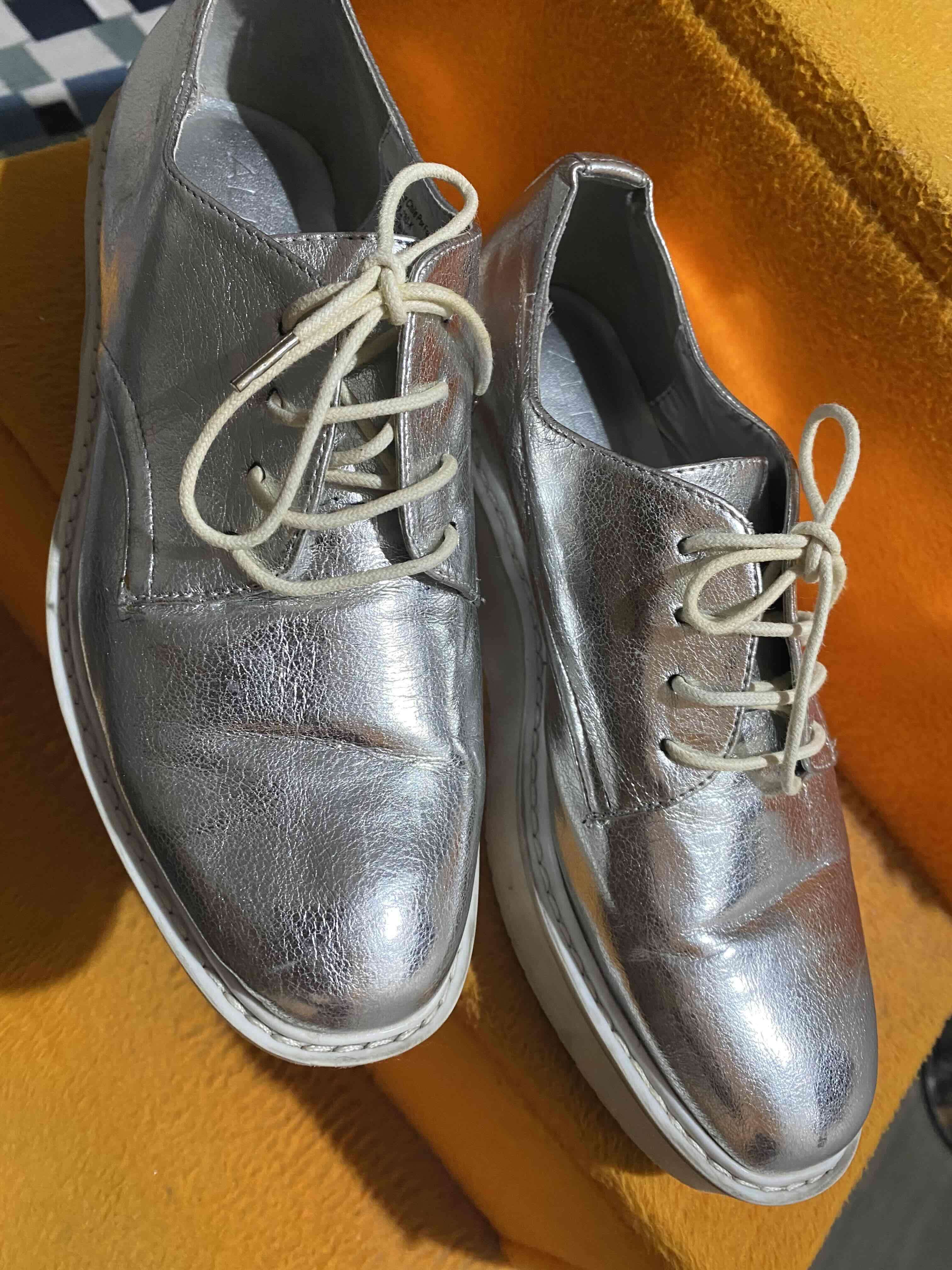 Zapatos plateados con plataforma - miniatura 2