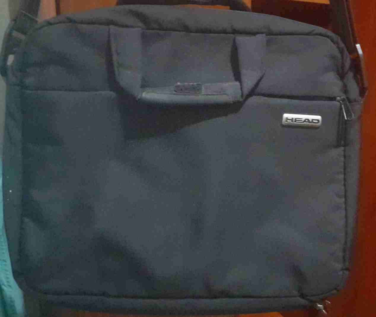 Mochila para laptop negra camisa - miniatura 3