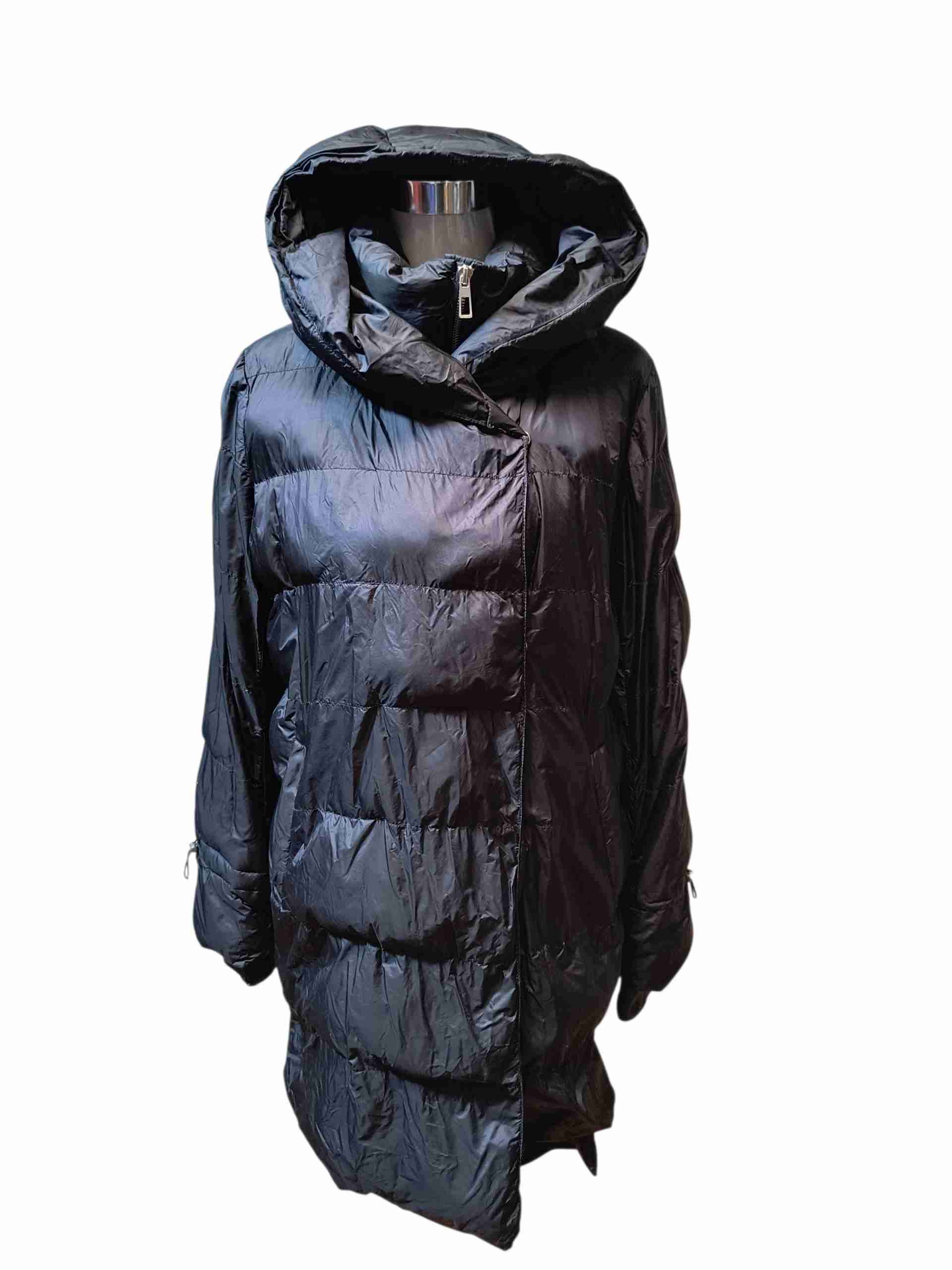 Abrigo negro acolchado con capucha - miniatura 1