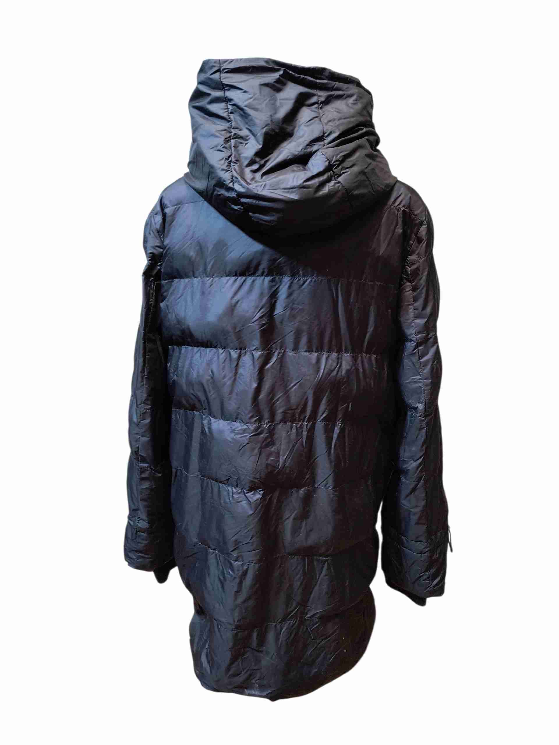 Abrigo negro acolchado con capucha - miniatura 3