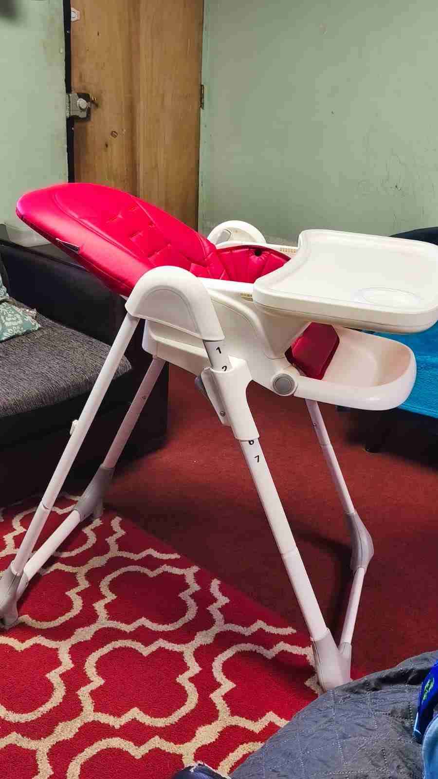 Silla alta para bebé roja - miniatura 2