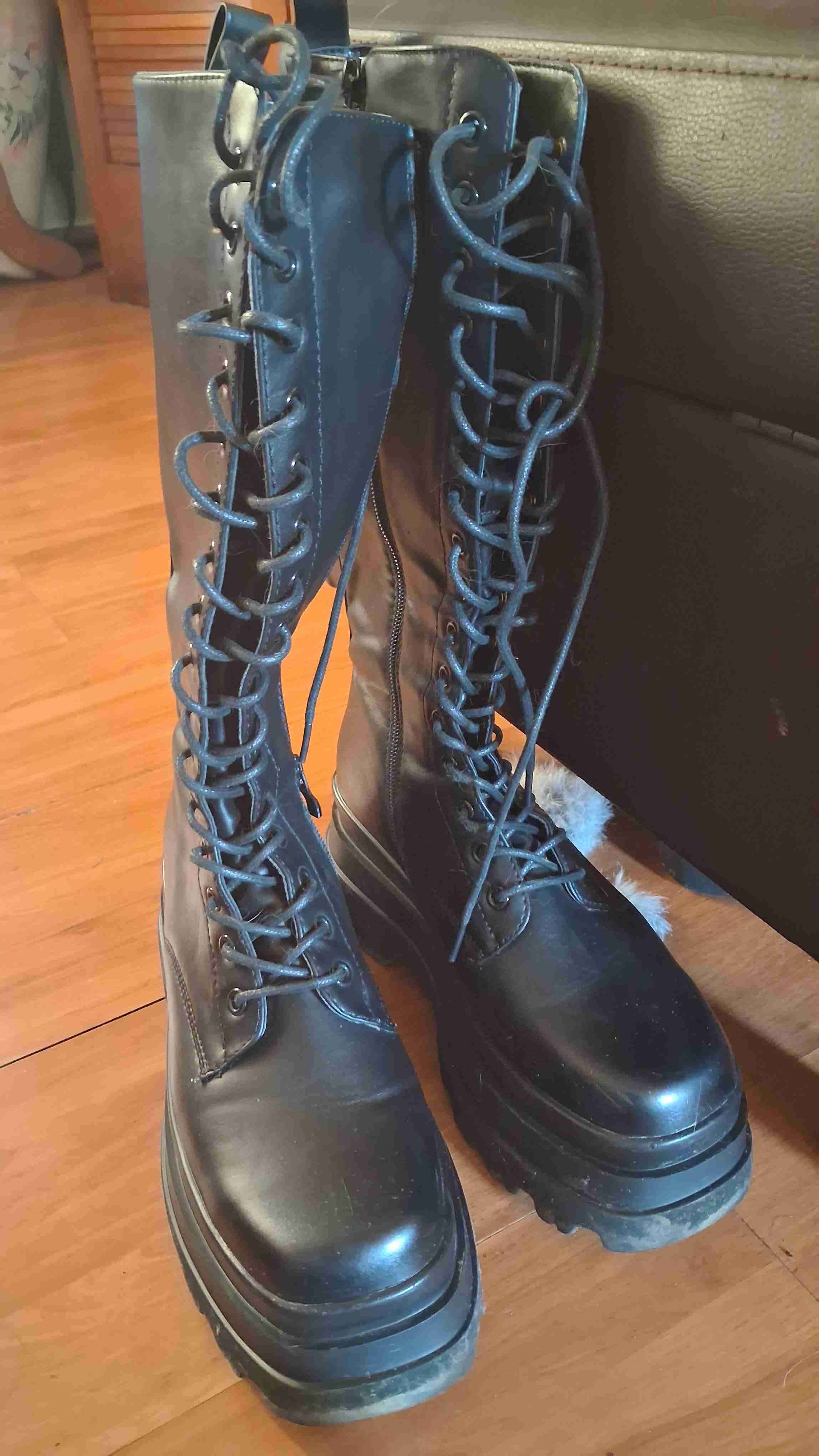 Botas negras de cuero altas - miniatura 3