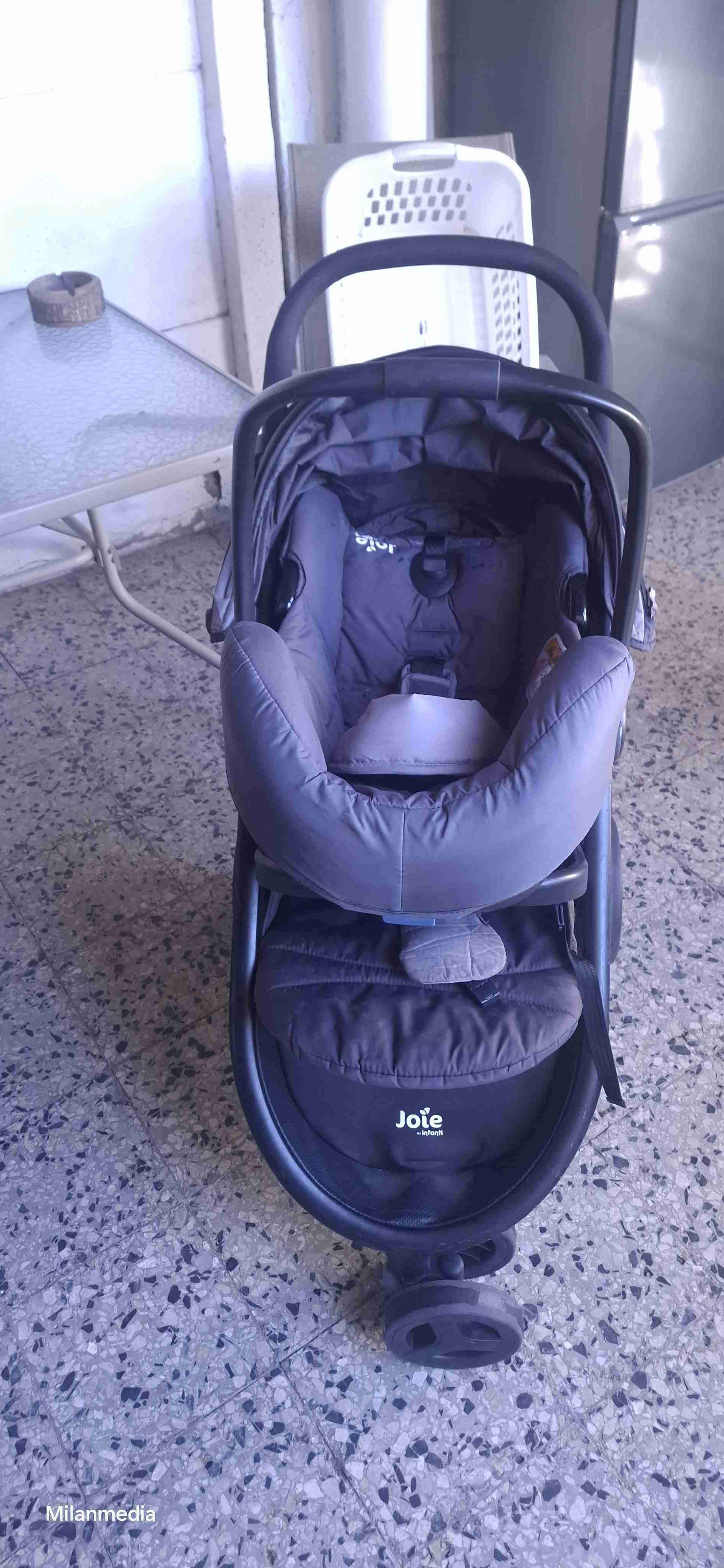 Coche Joie negro para bebé - miniatura 5