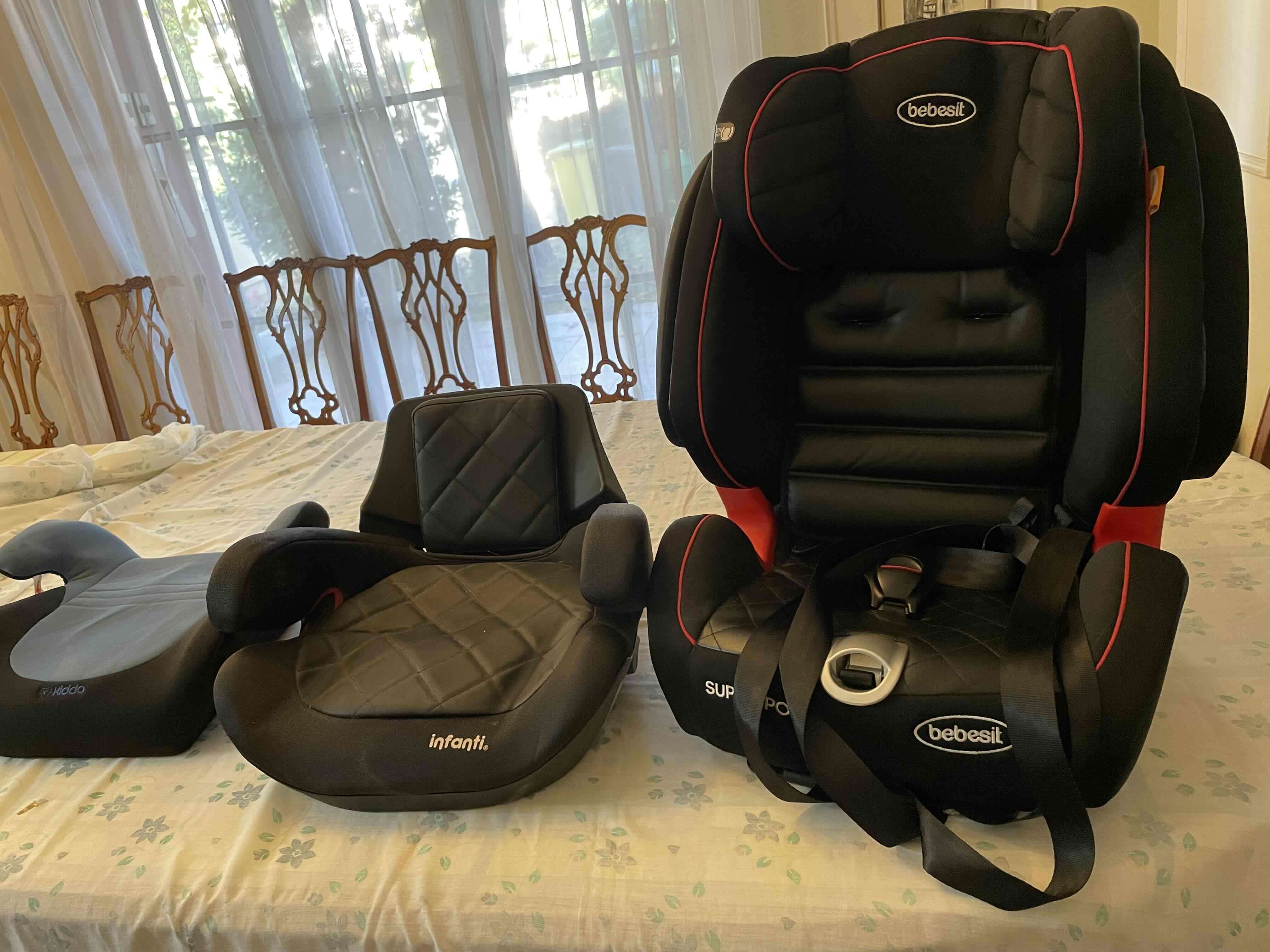 Conjunto de sillas para auto infantiles - miniatura 3