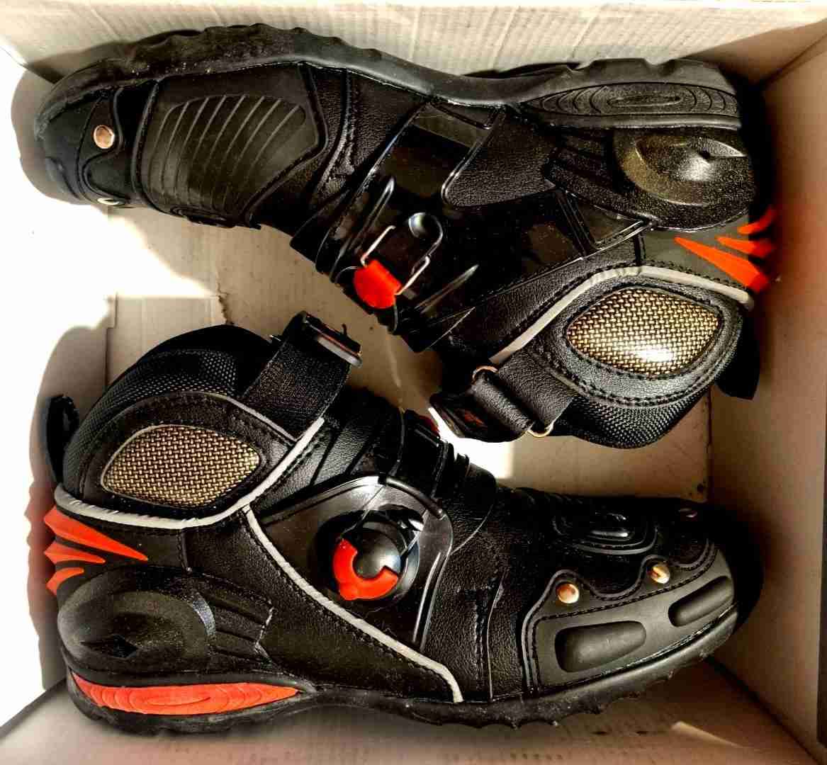 Zapatillas de motociclista negras - miniatura 5