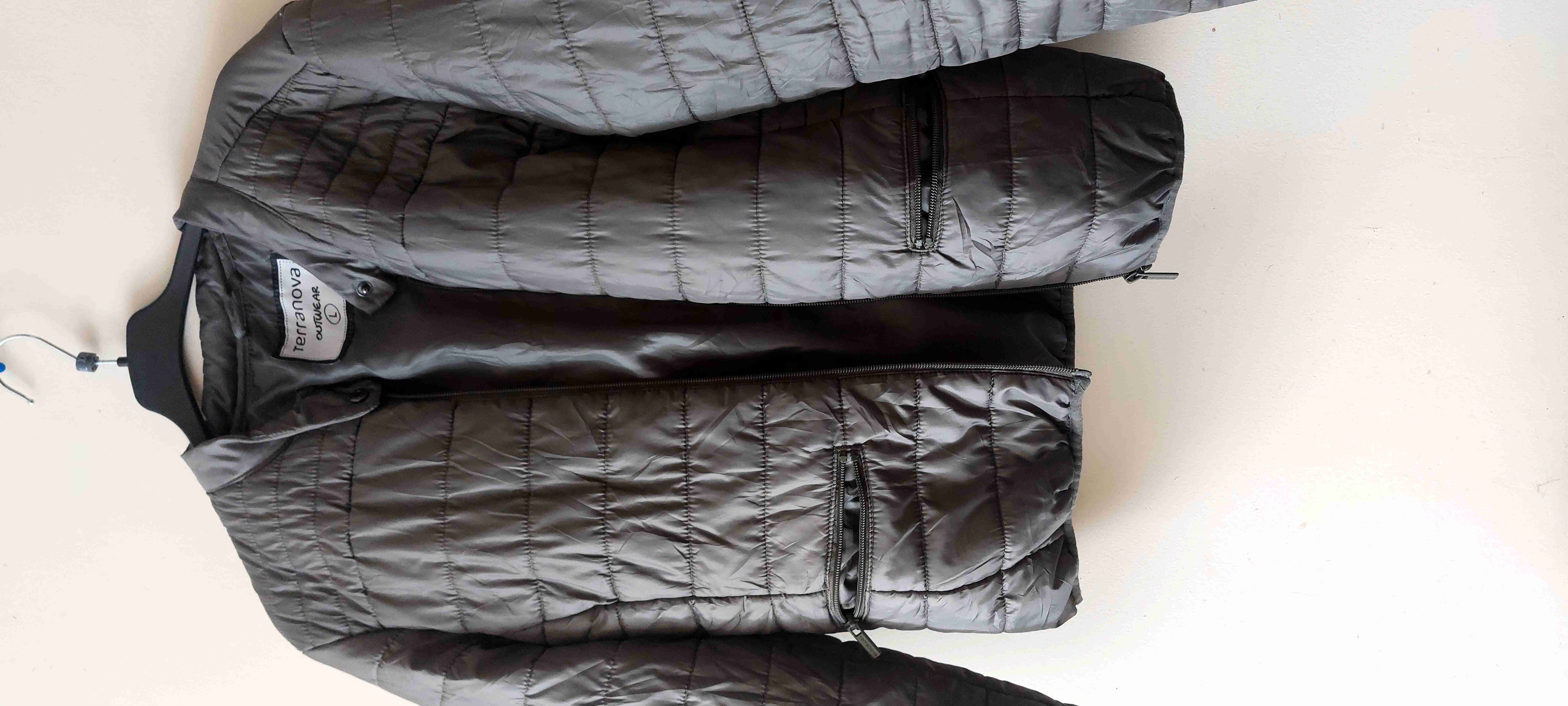Chaqueta Teranova gris acolchada