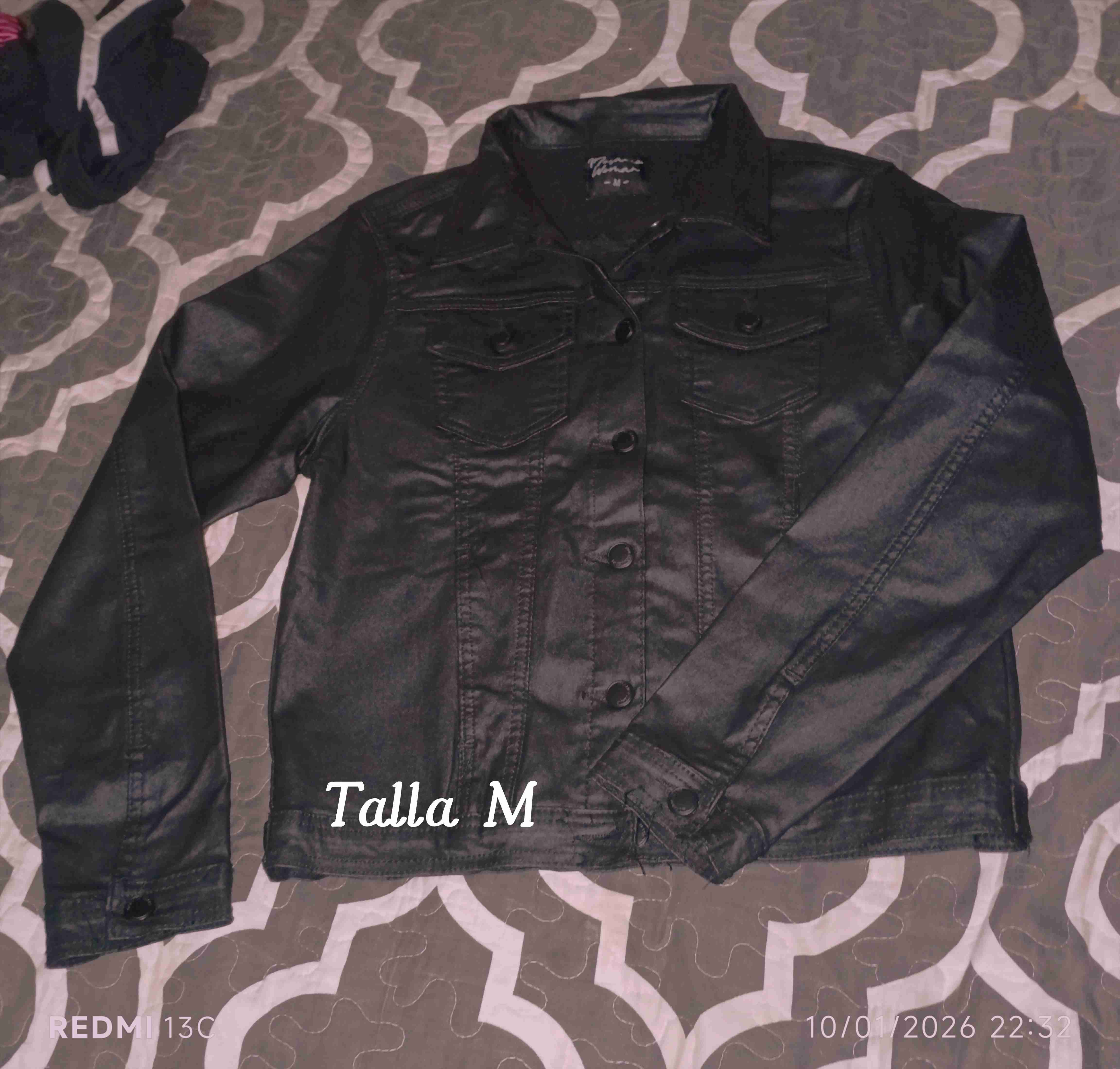 Chaqueta negra talla M - miniatura 1