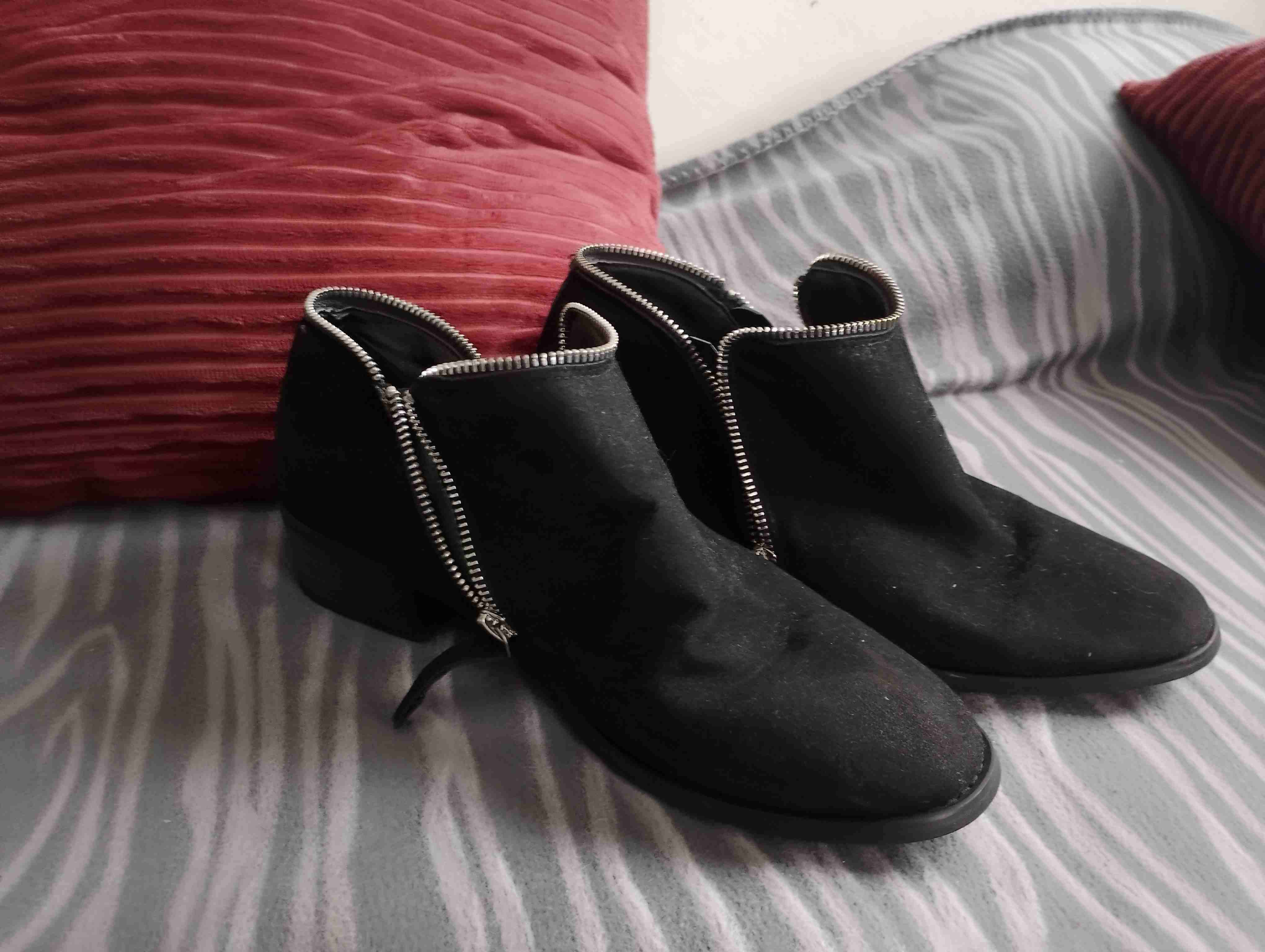 Botines negros con cierre - miniatura 1