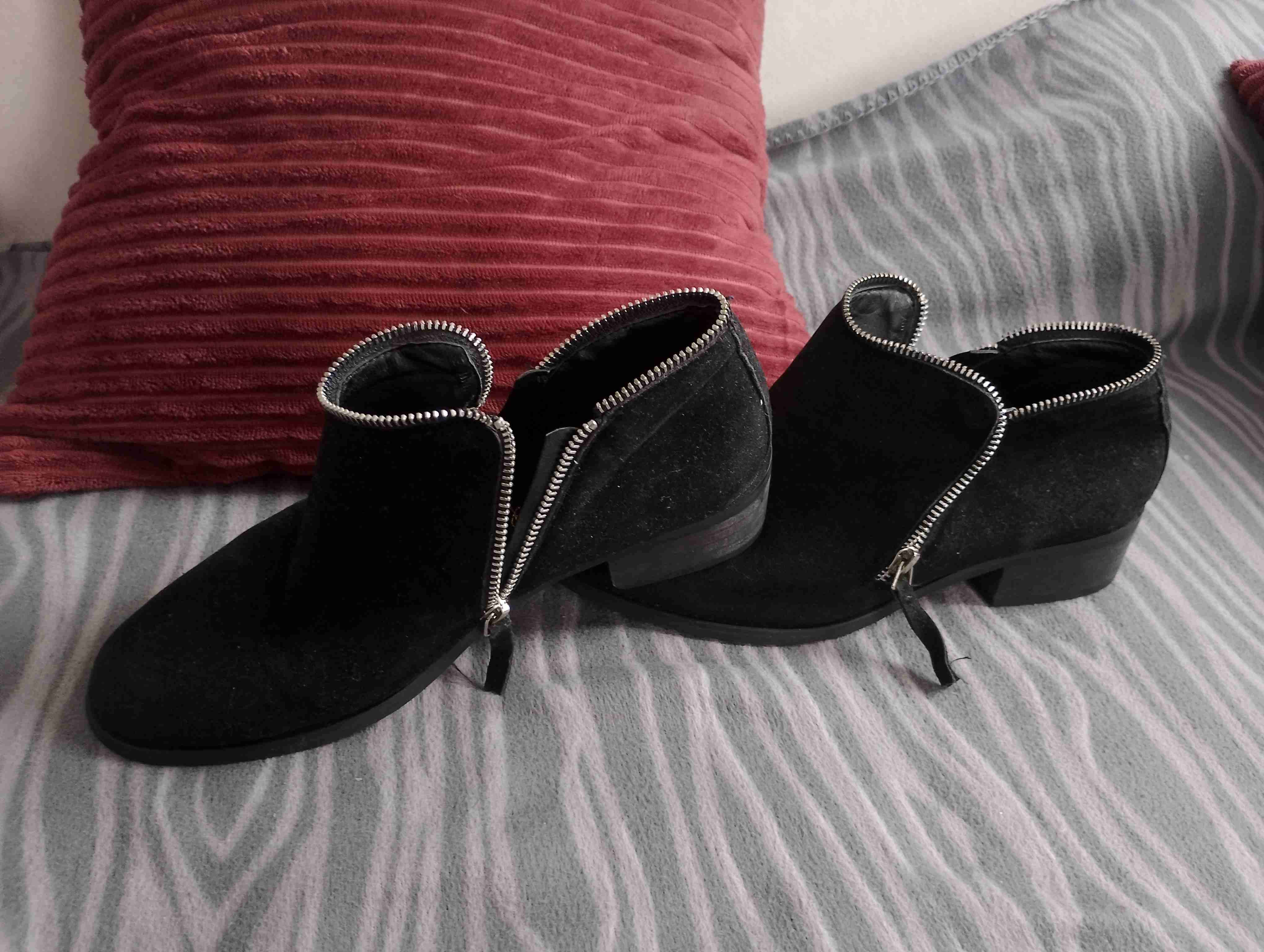 Botines negros con cierre - miniatura 2