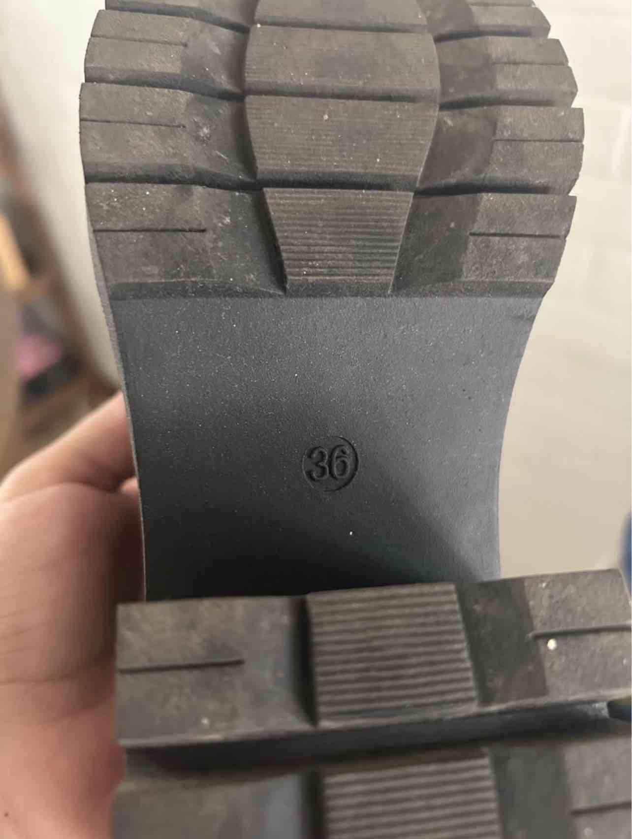 Zapatos formales negros charol Gotta - miniatura 3