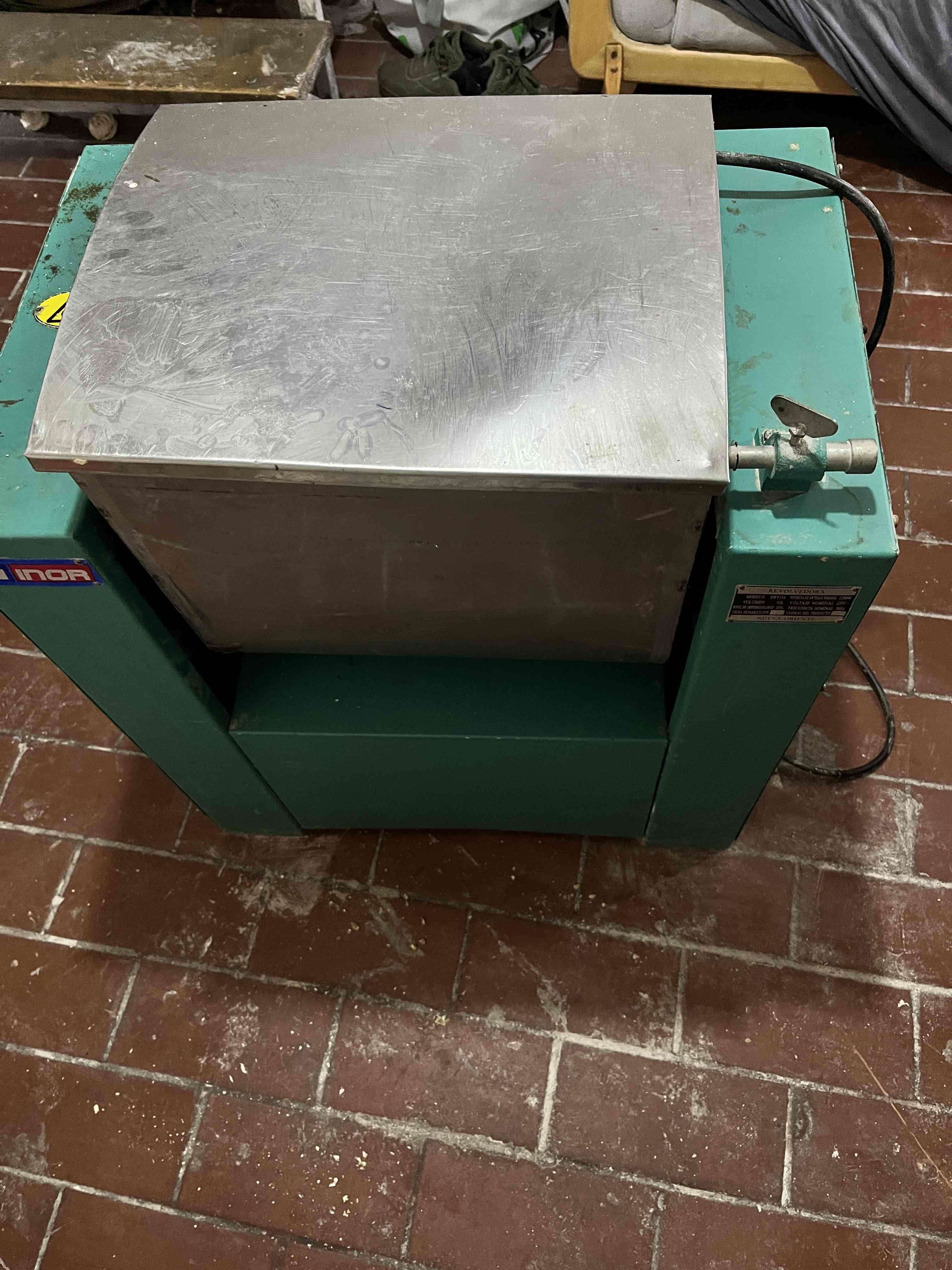 Máquina industrial de procesamiento - miniatura 1