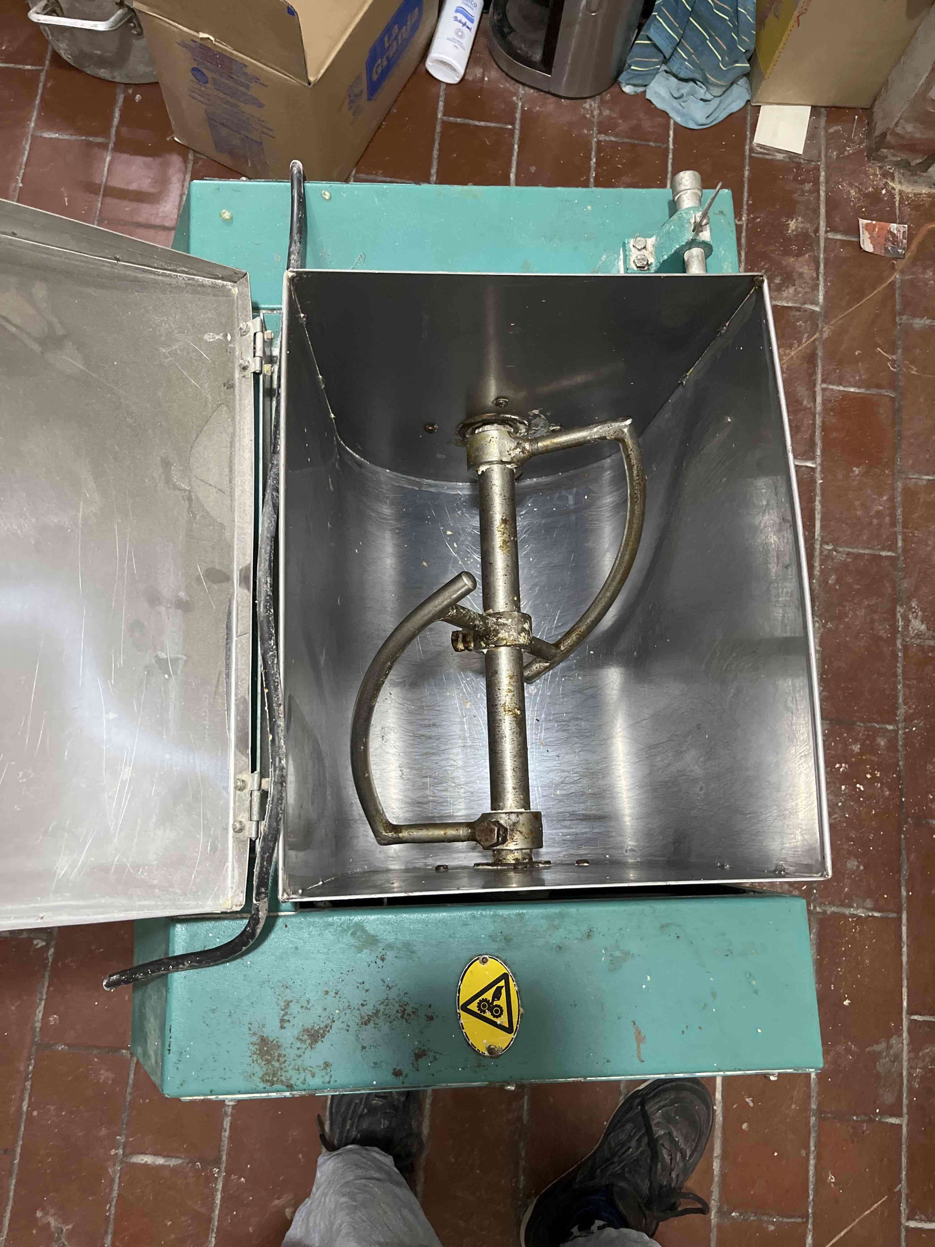 Máquina industrial de procesamiento - miniatura 4