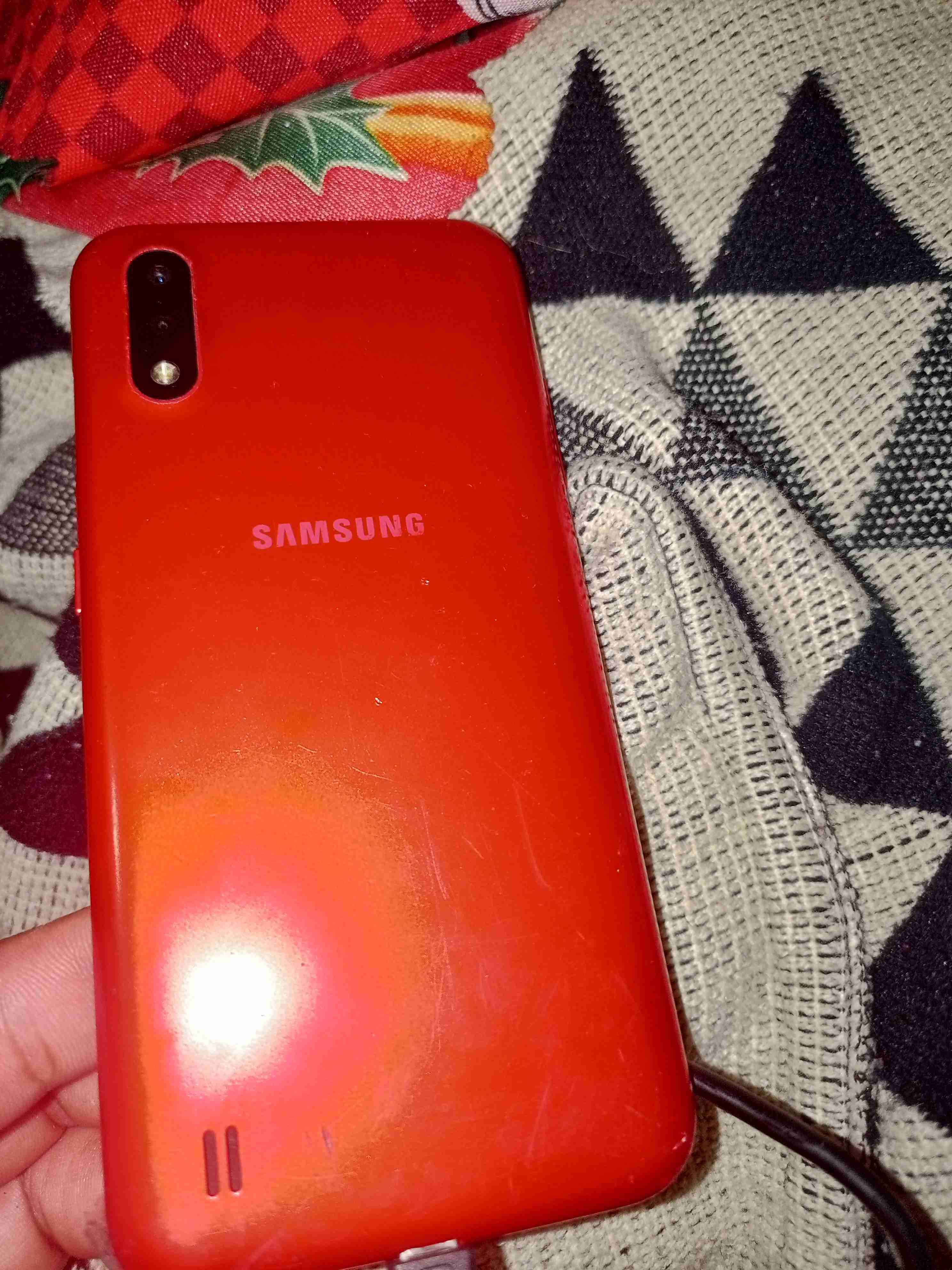 Celular Samsung rojo - miniatura 1