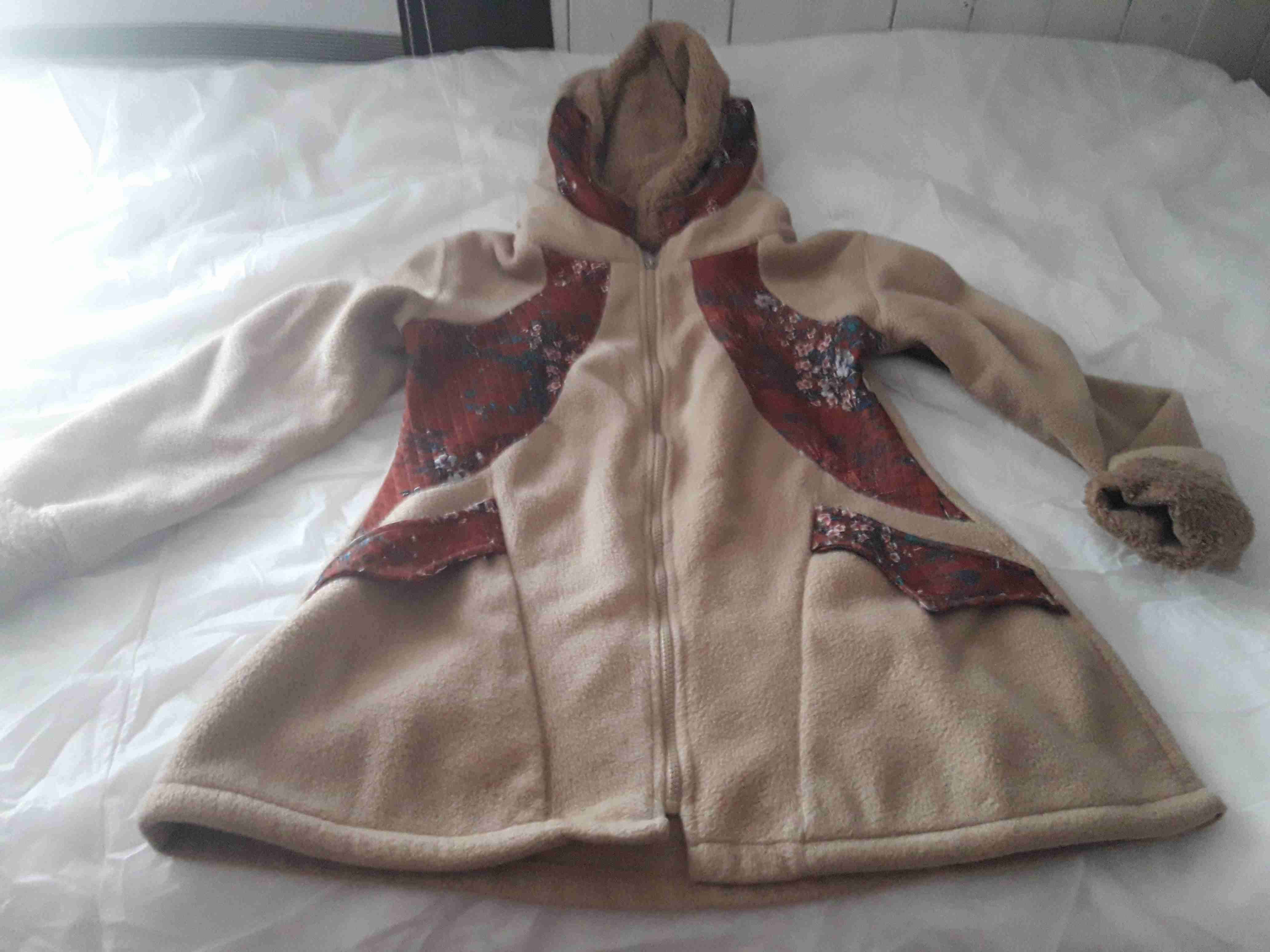 Chaqueta polar beige con capucha - miniatura 1