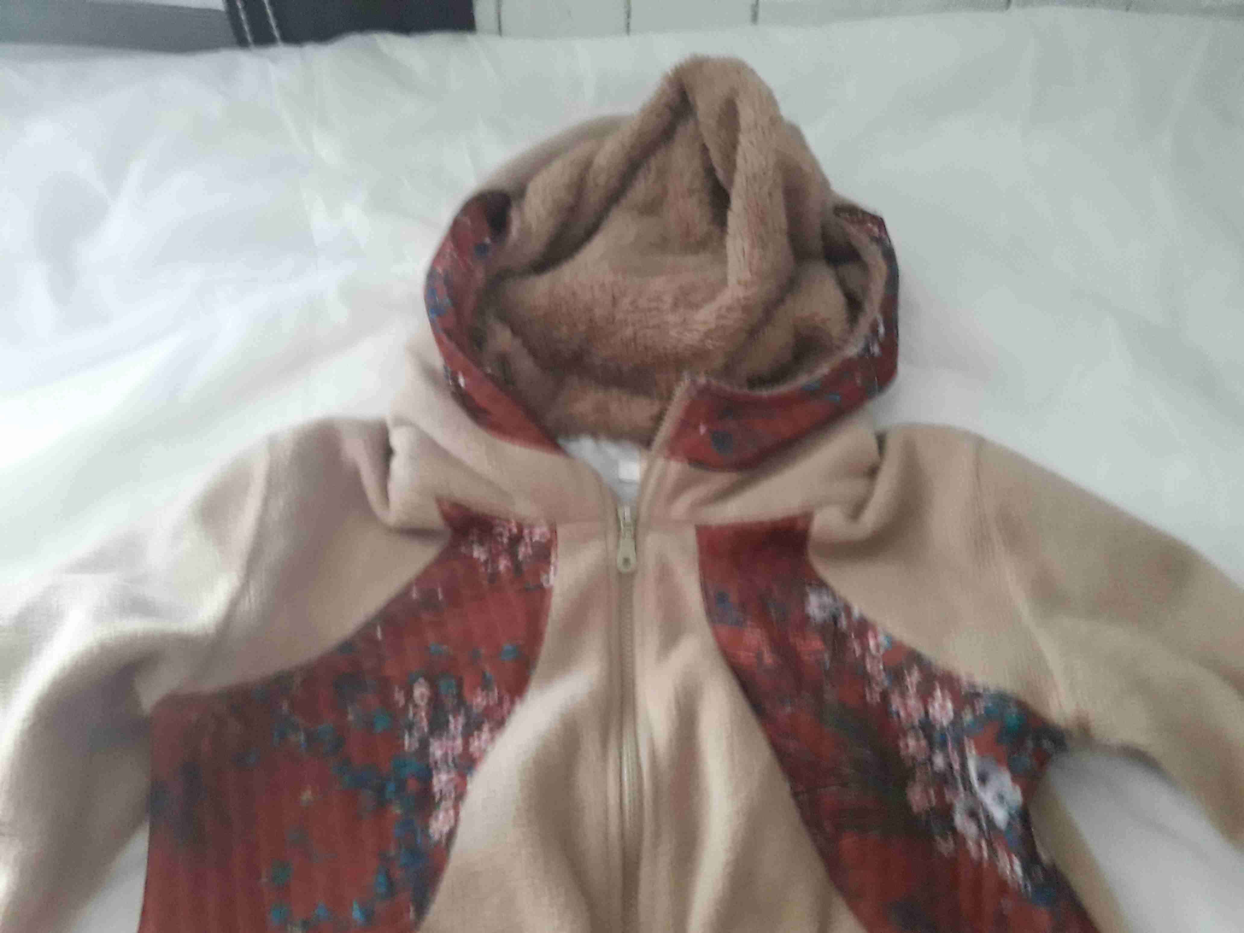 Chaqueta polar beige con capucha - miniatura 2