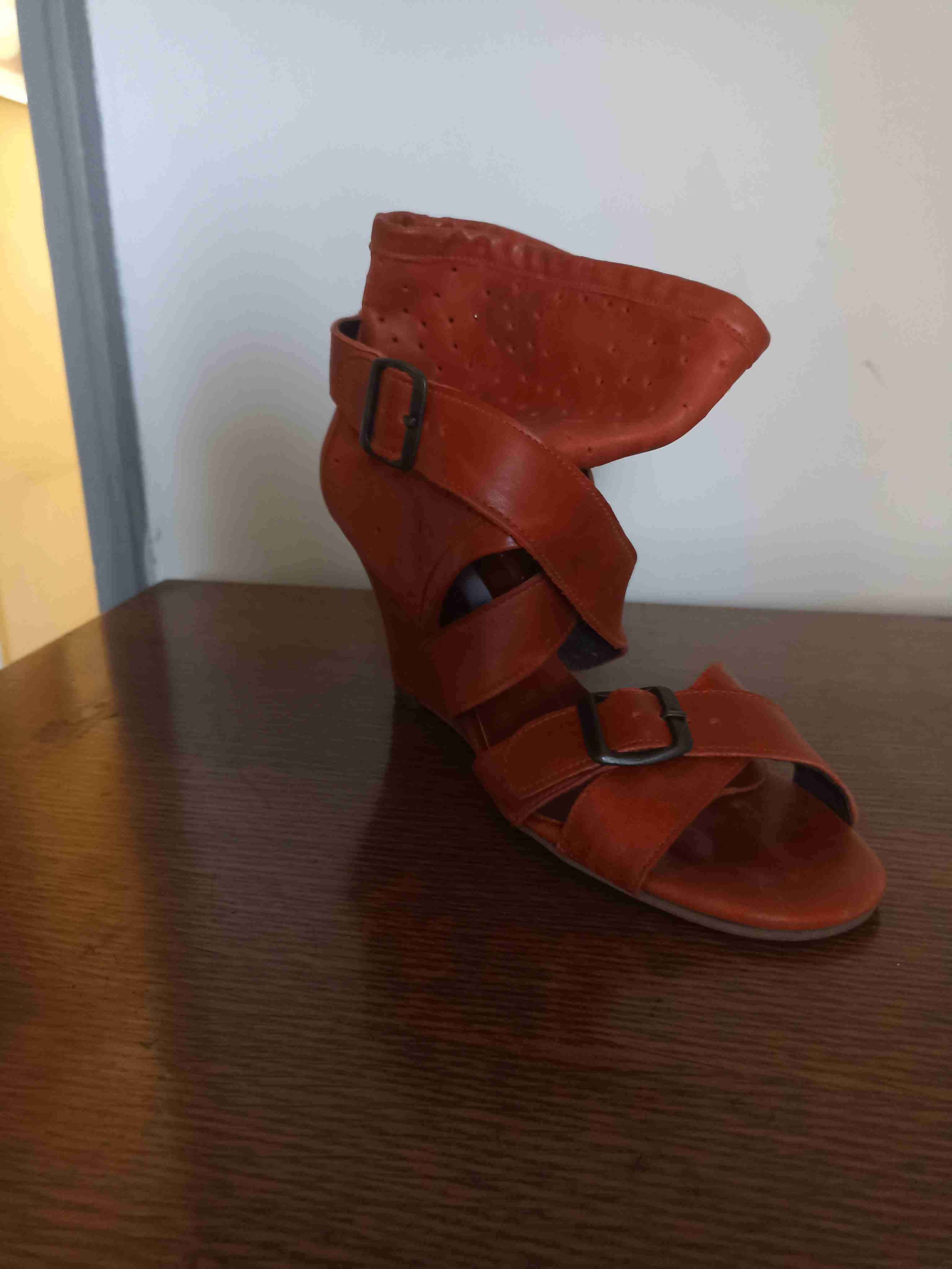 Sandalia taco alto rojq