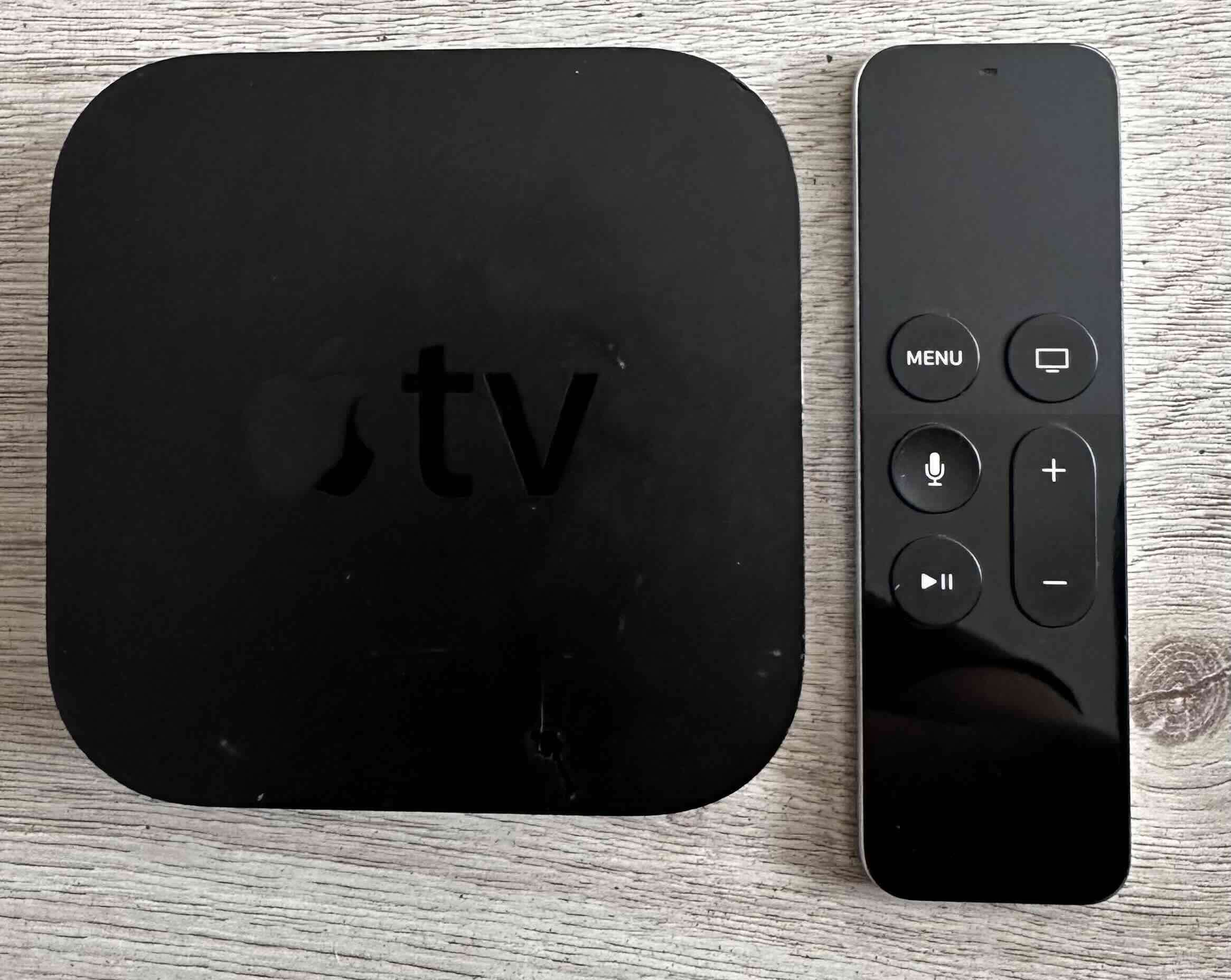 Apple TV con control remoto is - miniatura 1