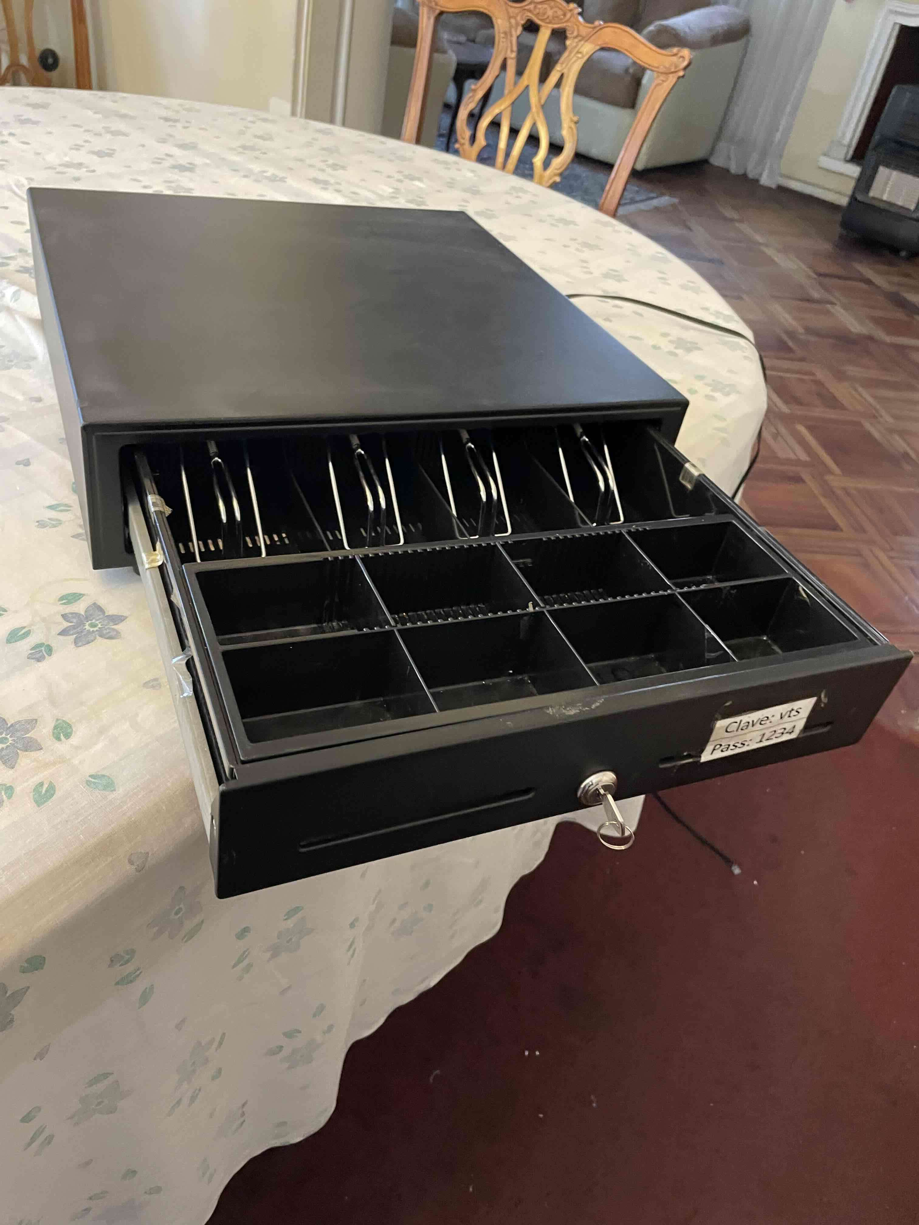 Caja registradora negra - miniatura 2