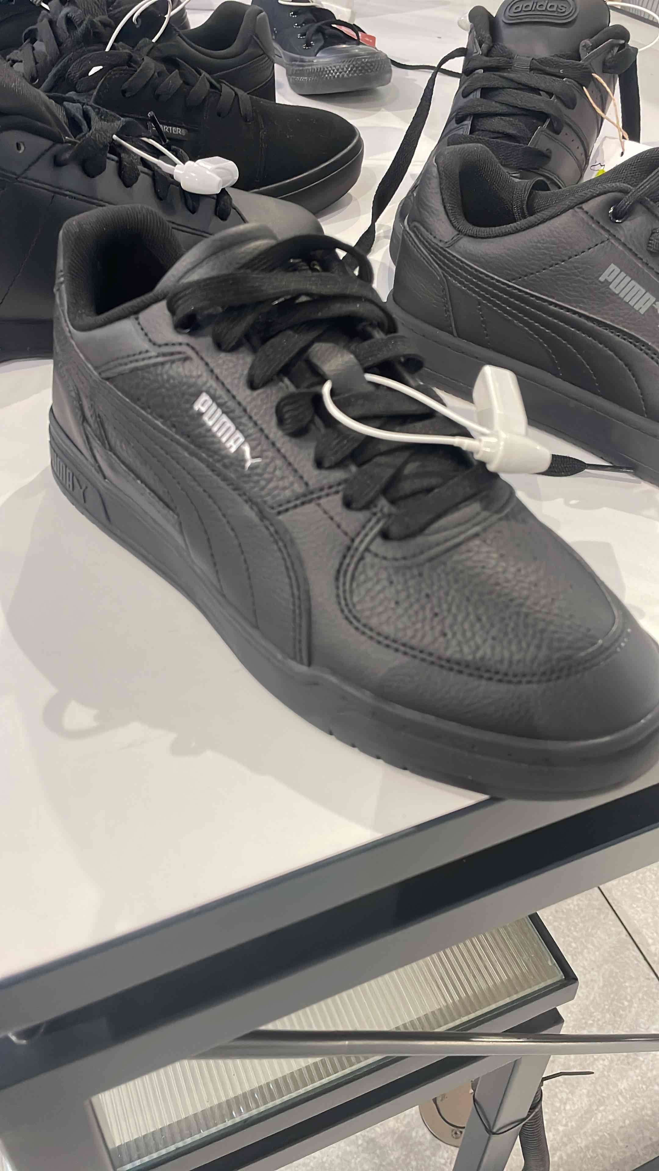 Zapatillas negras Puma nuevas - miniatura 1