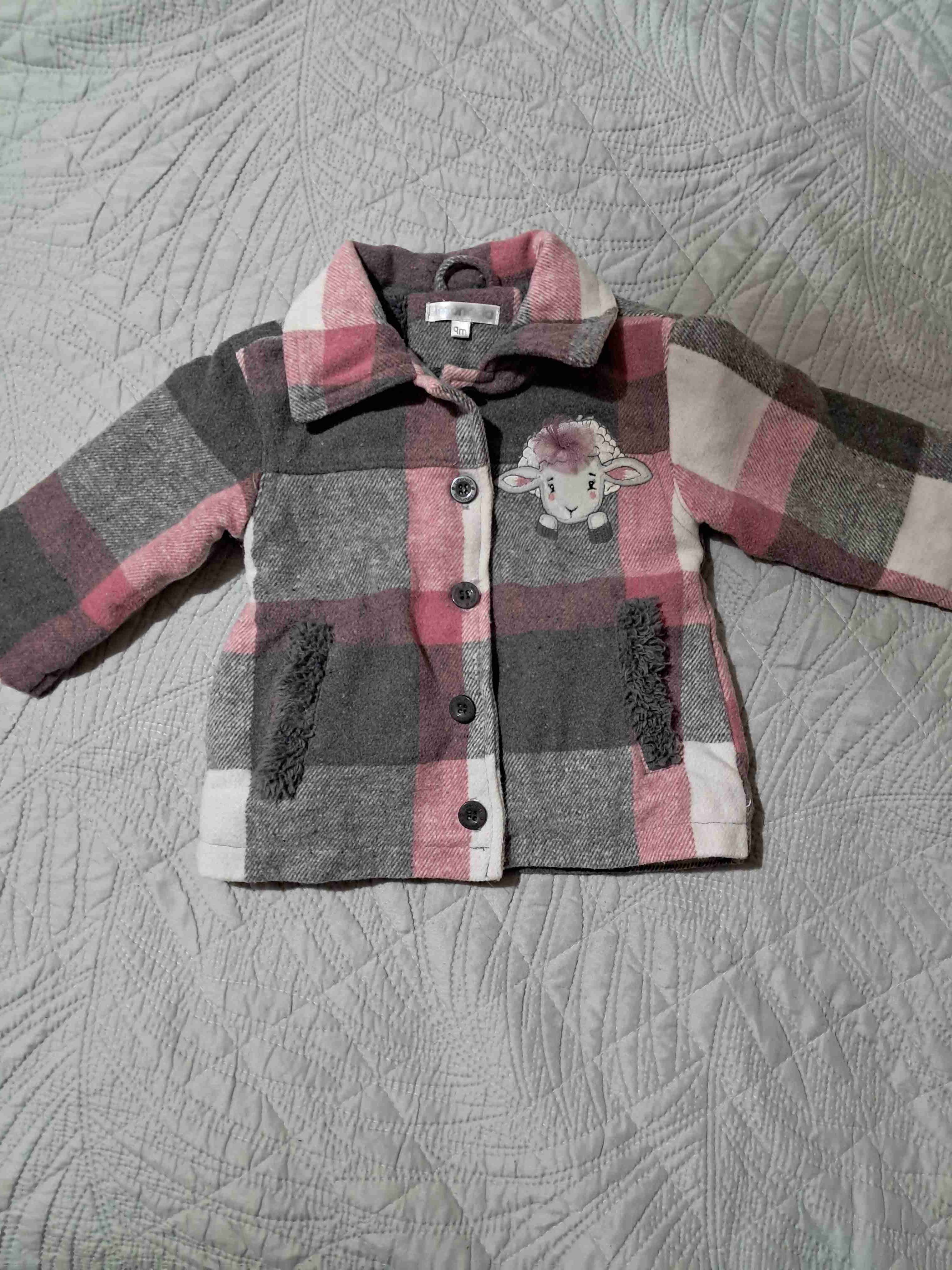 Chaqueta de niña a cuadros