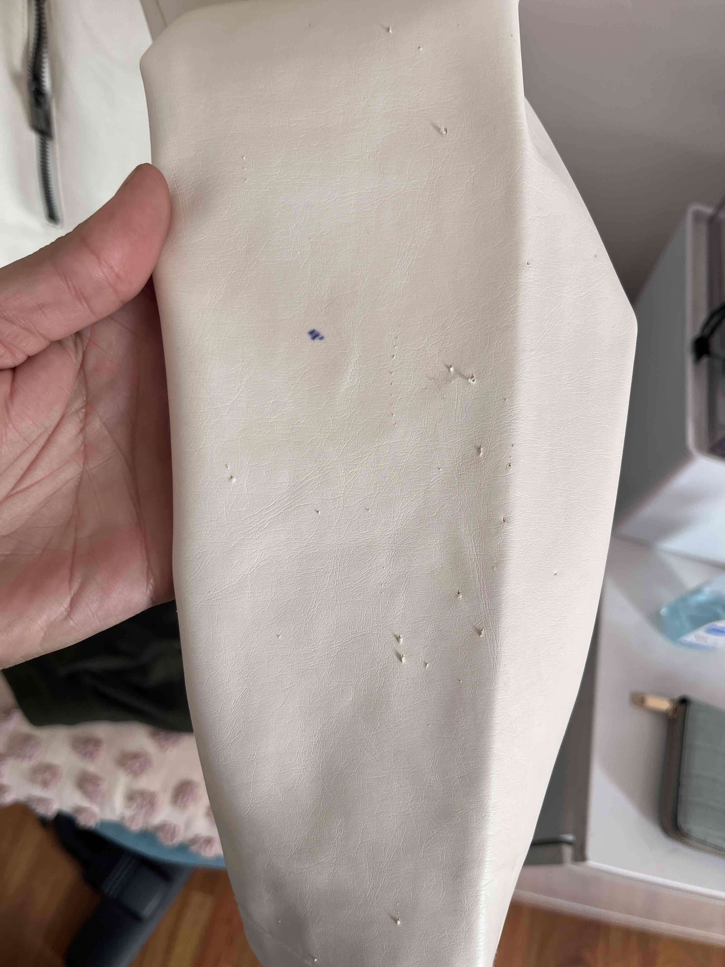 Chaqueta eco cuero Guess blanca mujer - miniatura 3