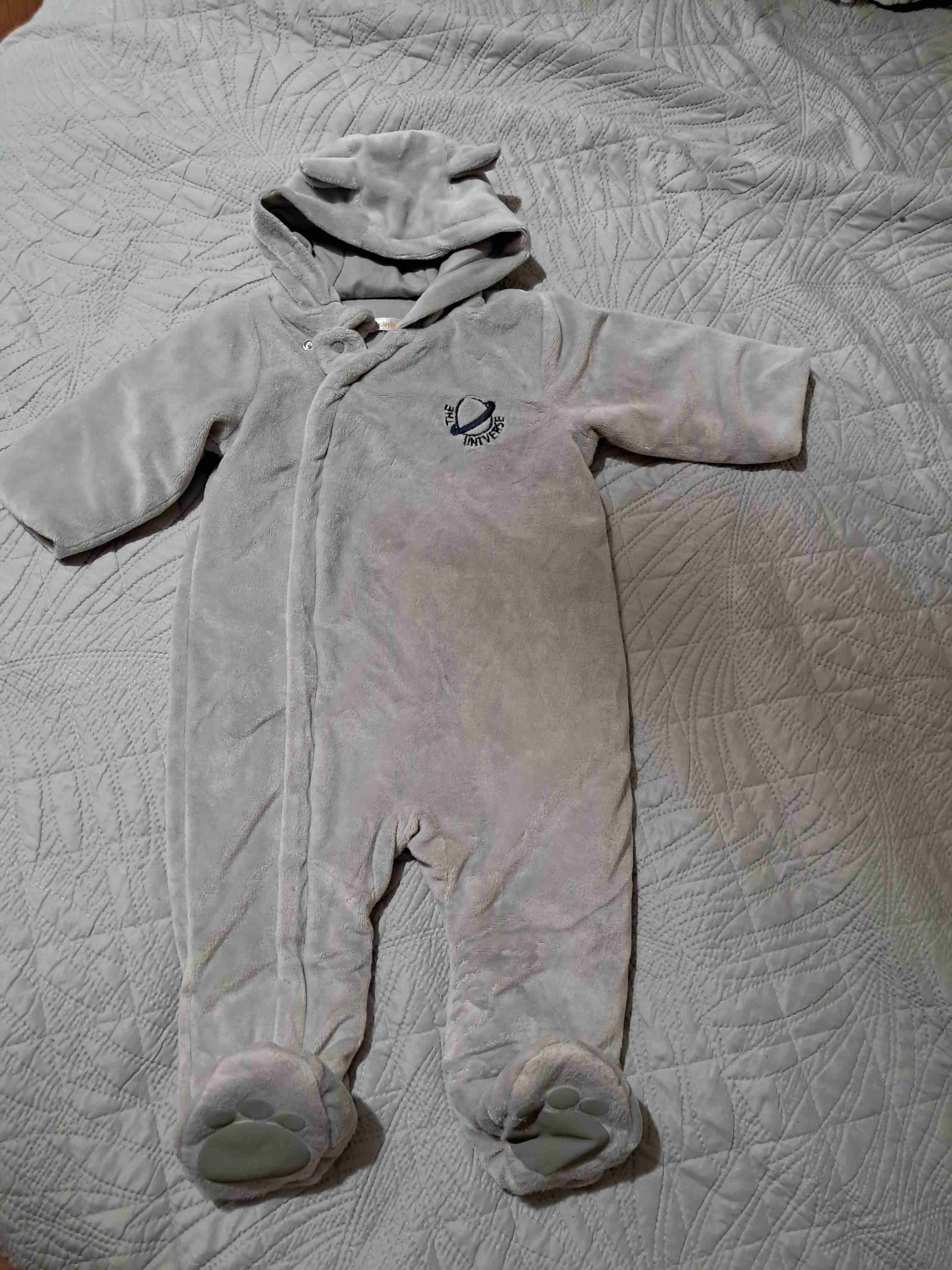 Osito enterito gris con capucha