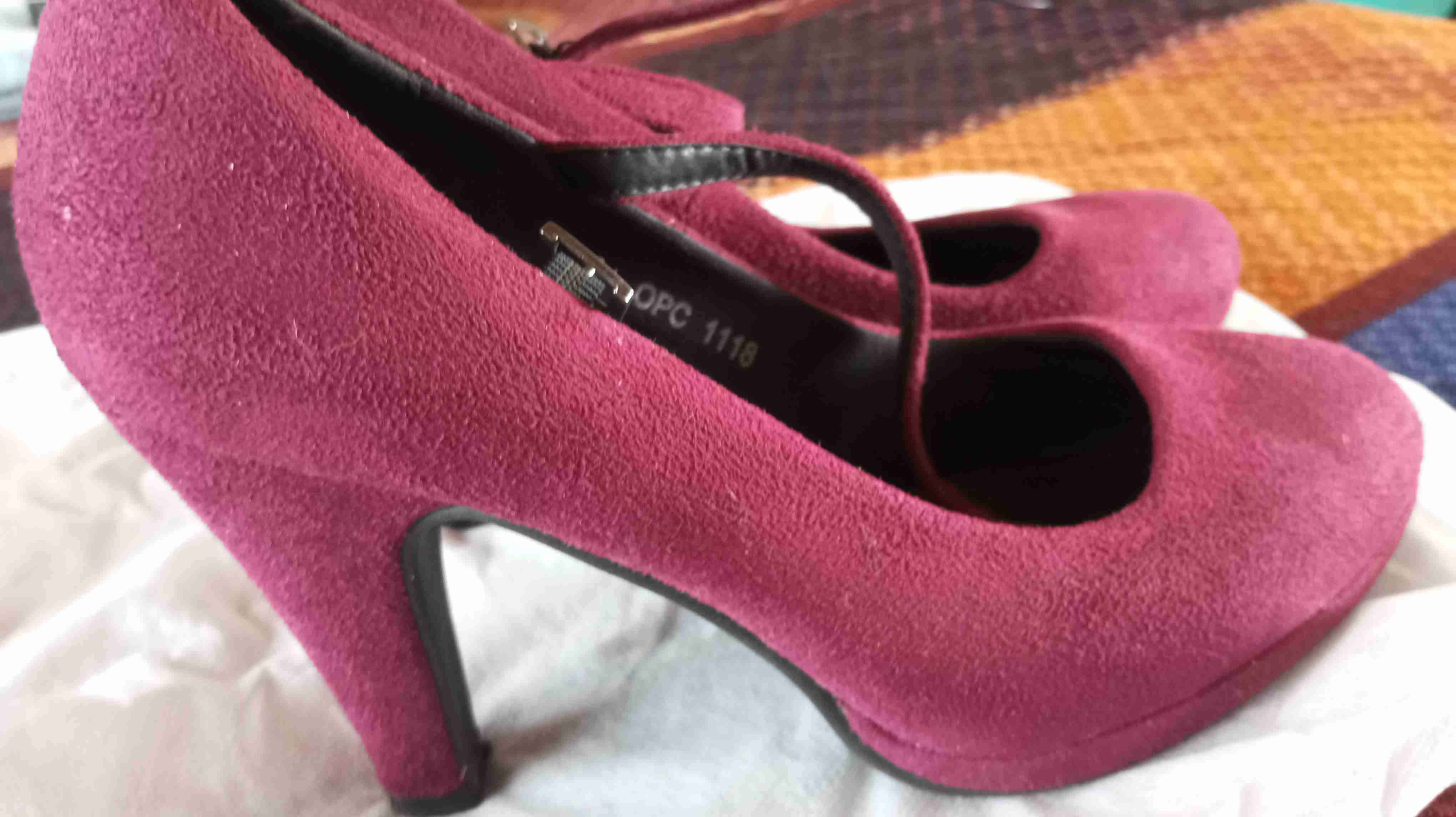 Zapatos con tacón burdeos - miniatura 1