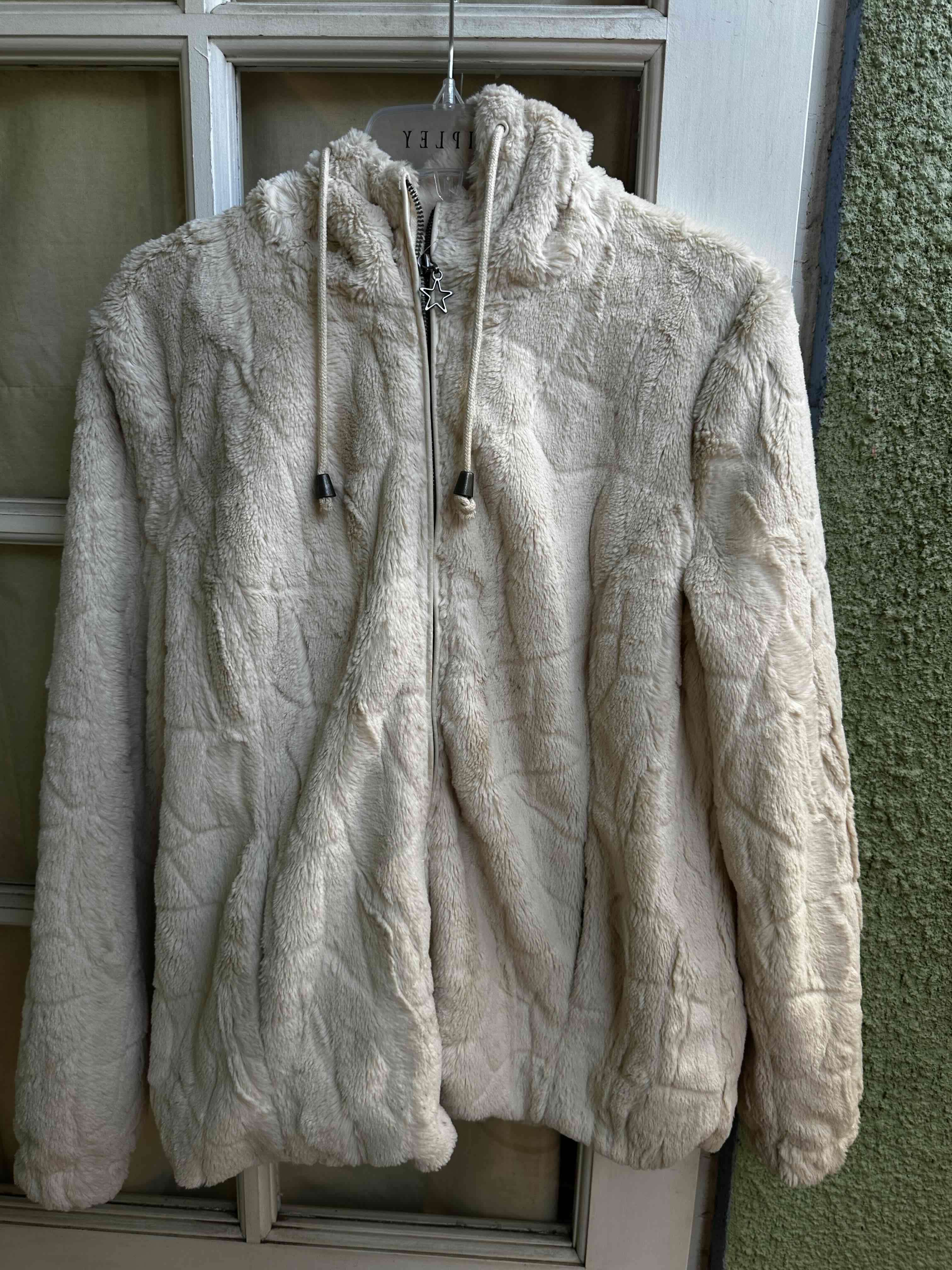 Poleron peludito talla M - miniatura 1