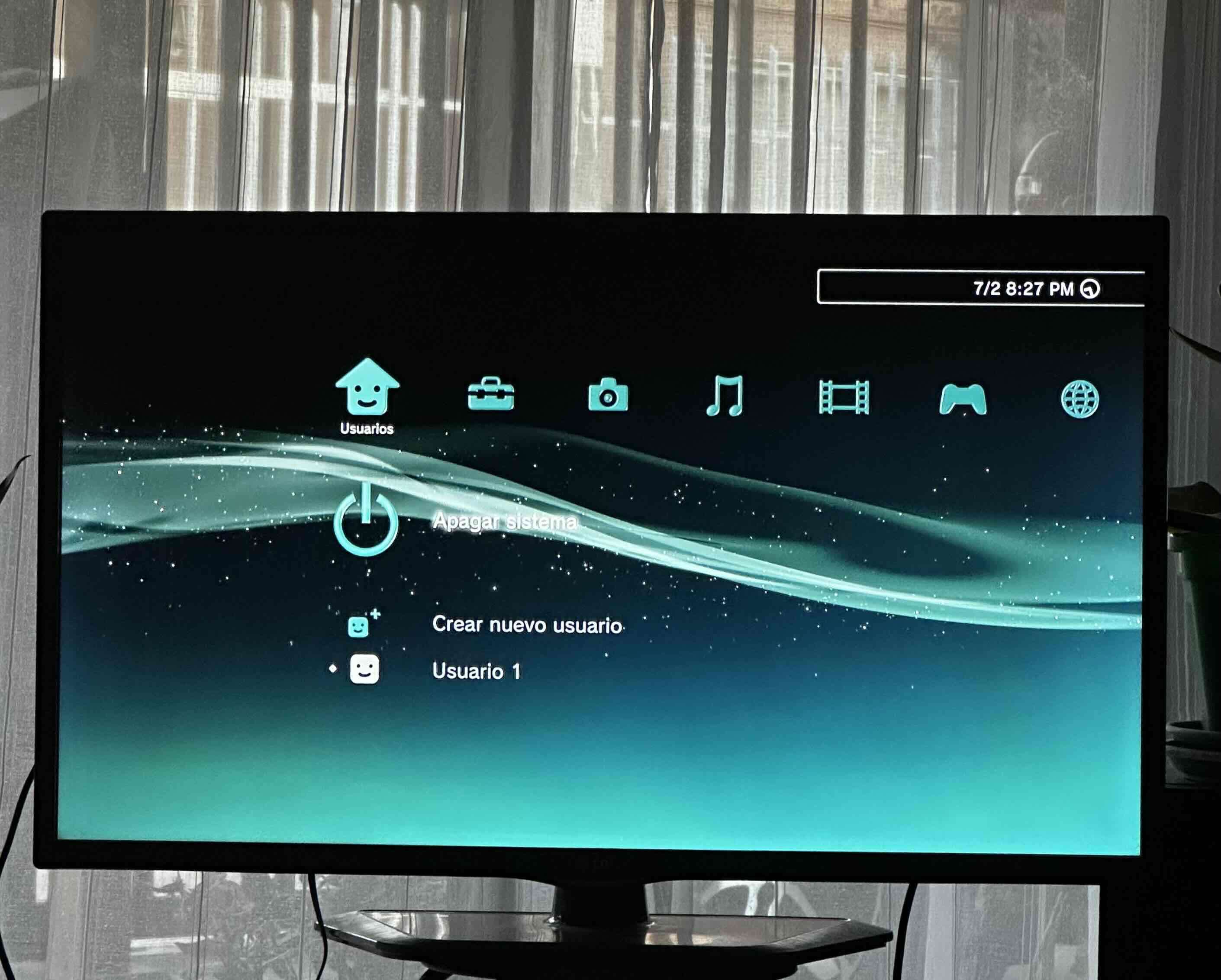 Consola PS3 con dos controles - miniatura 6