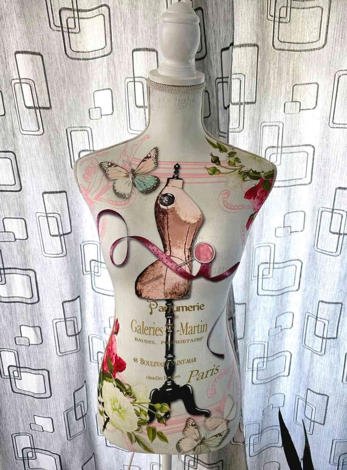 Maniquí decorativo floral - miniatura 2