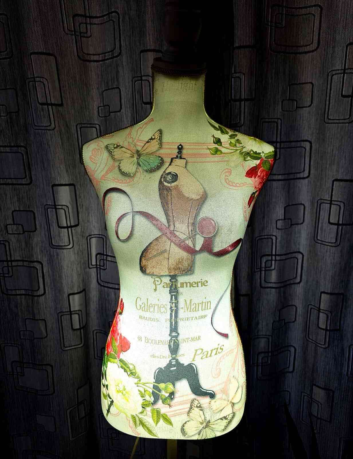 Maniquí decorativo floral - miniatura 5